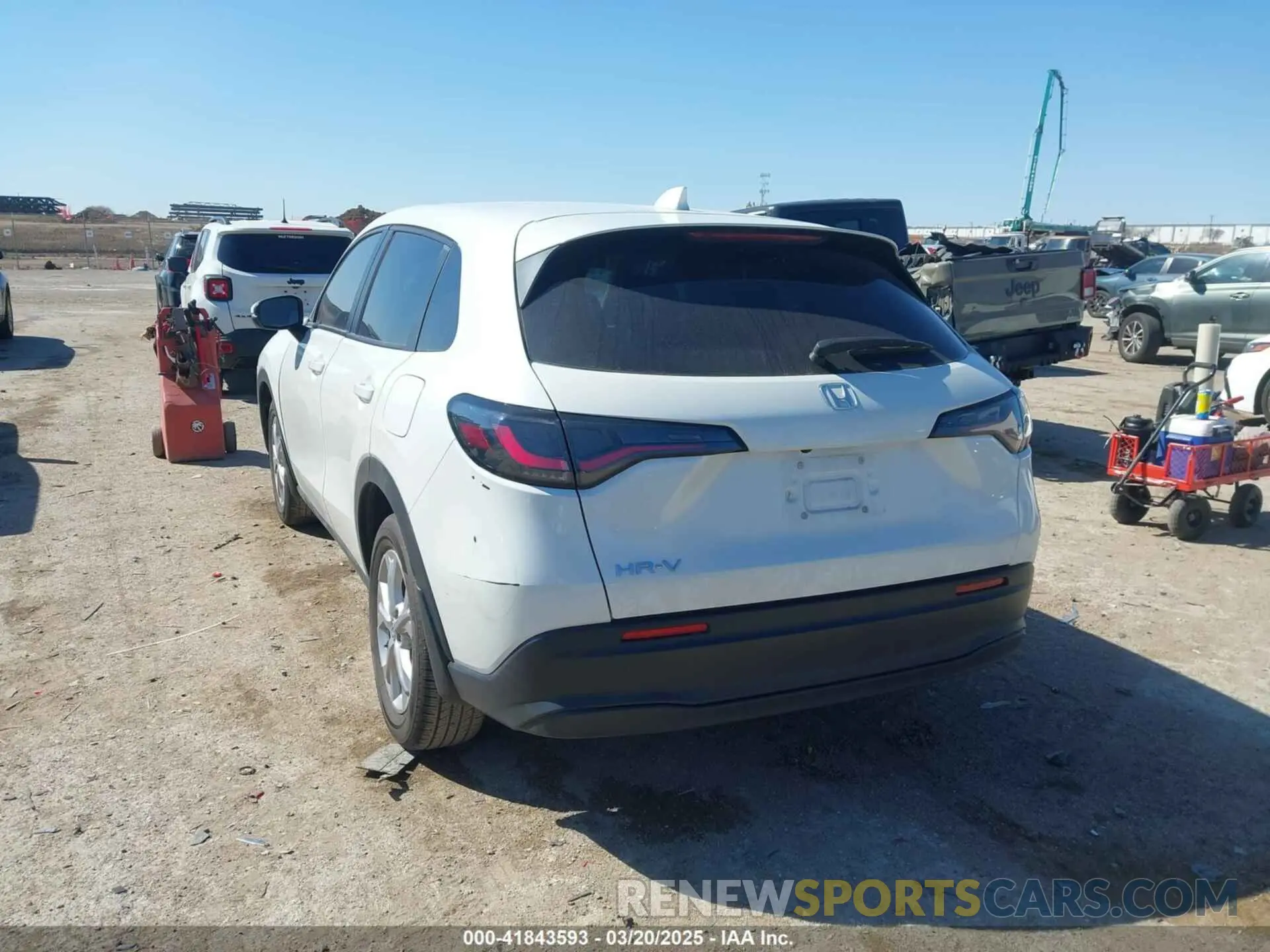 3 Photograph of a damaged car 3CZRZ1H31RM702303 HONDA HR-V 2024