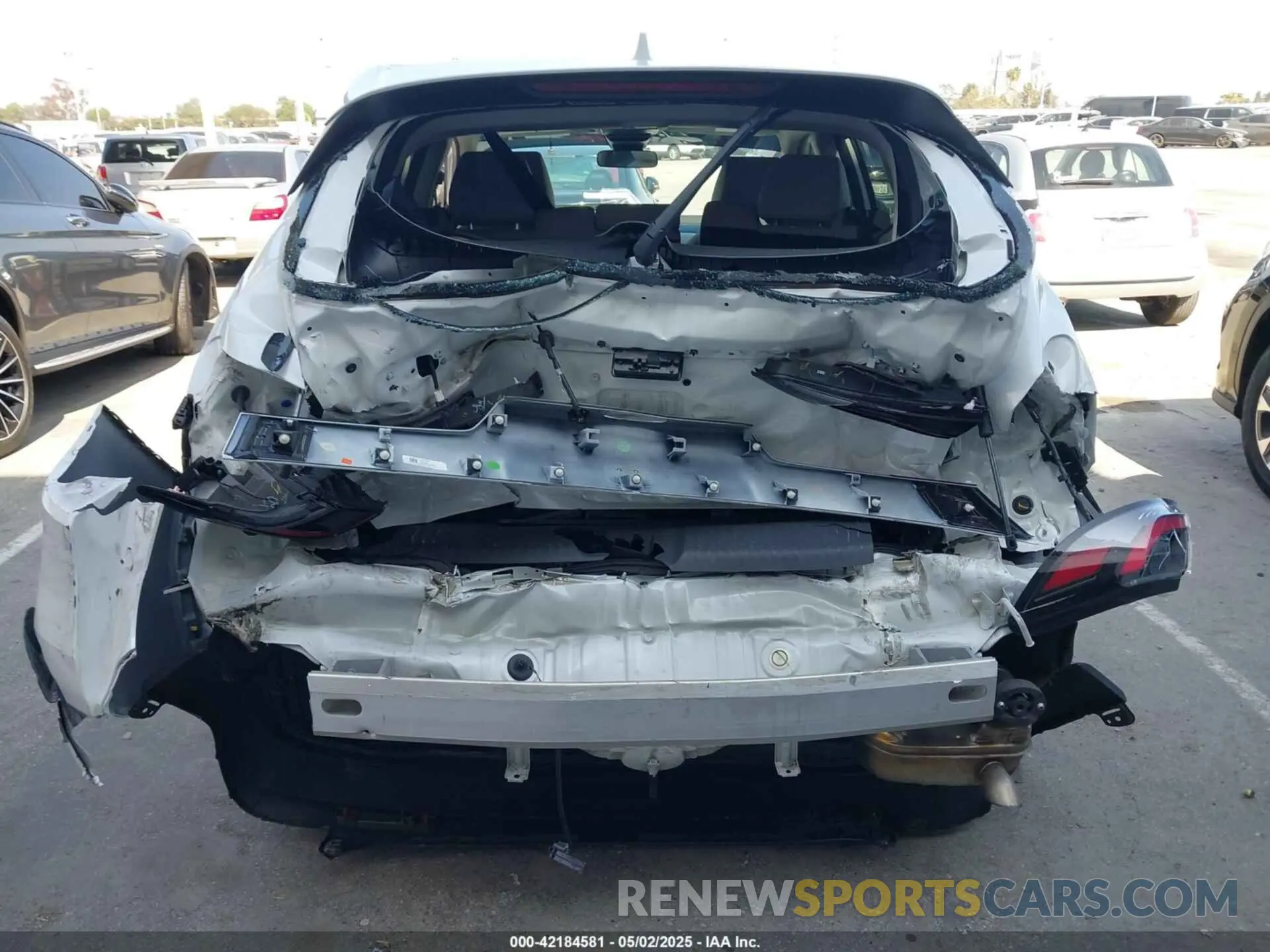 6 Photograph of a damaged car 3CZRZ1H31RM720266 HONDA HR-V 2024
