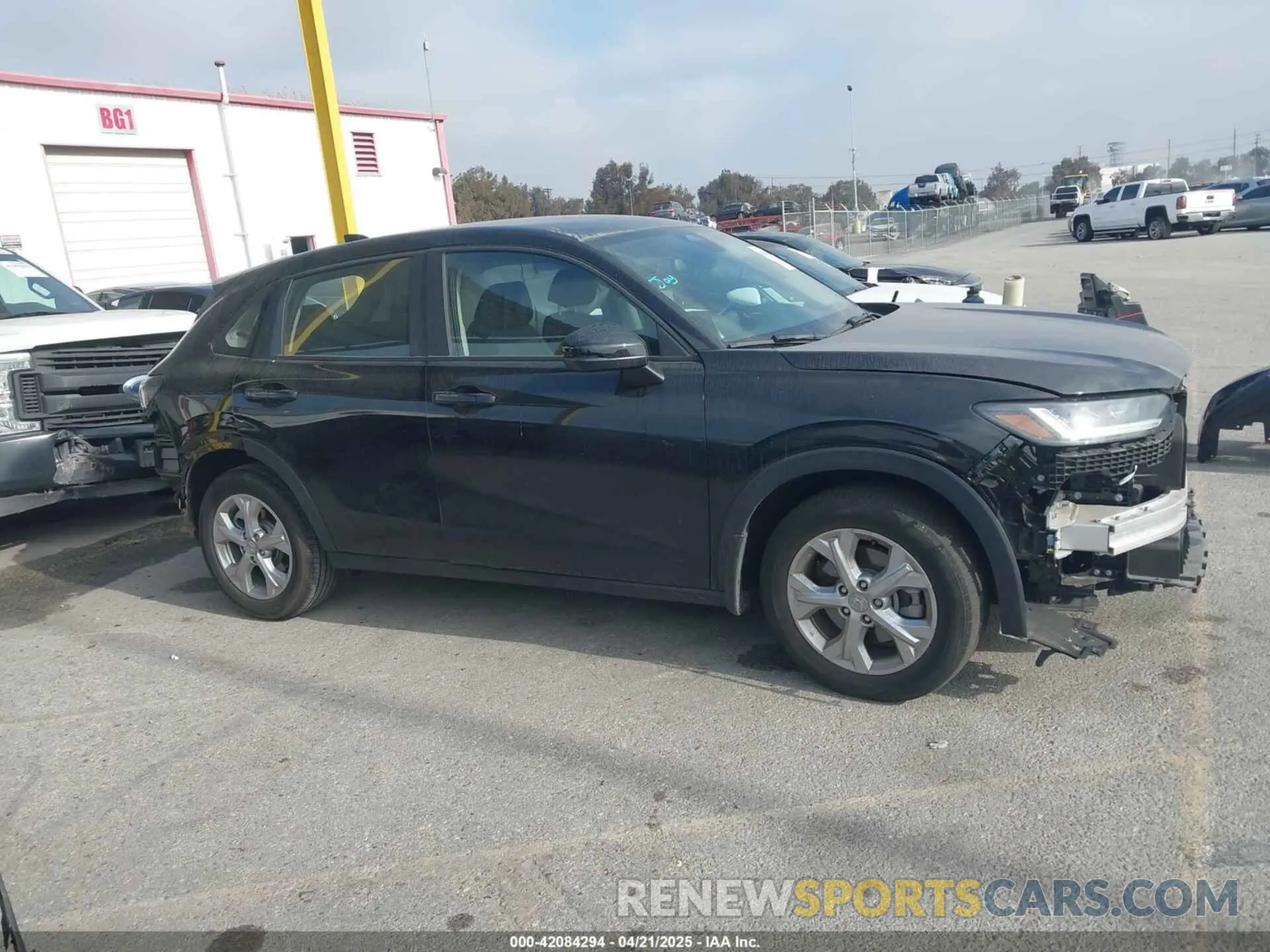 14 Photograph of a damaged car 3CZRZ1H31RM734863 HONDA HR-V 2024