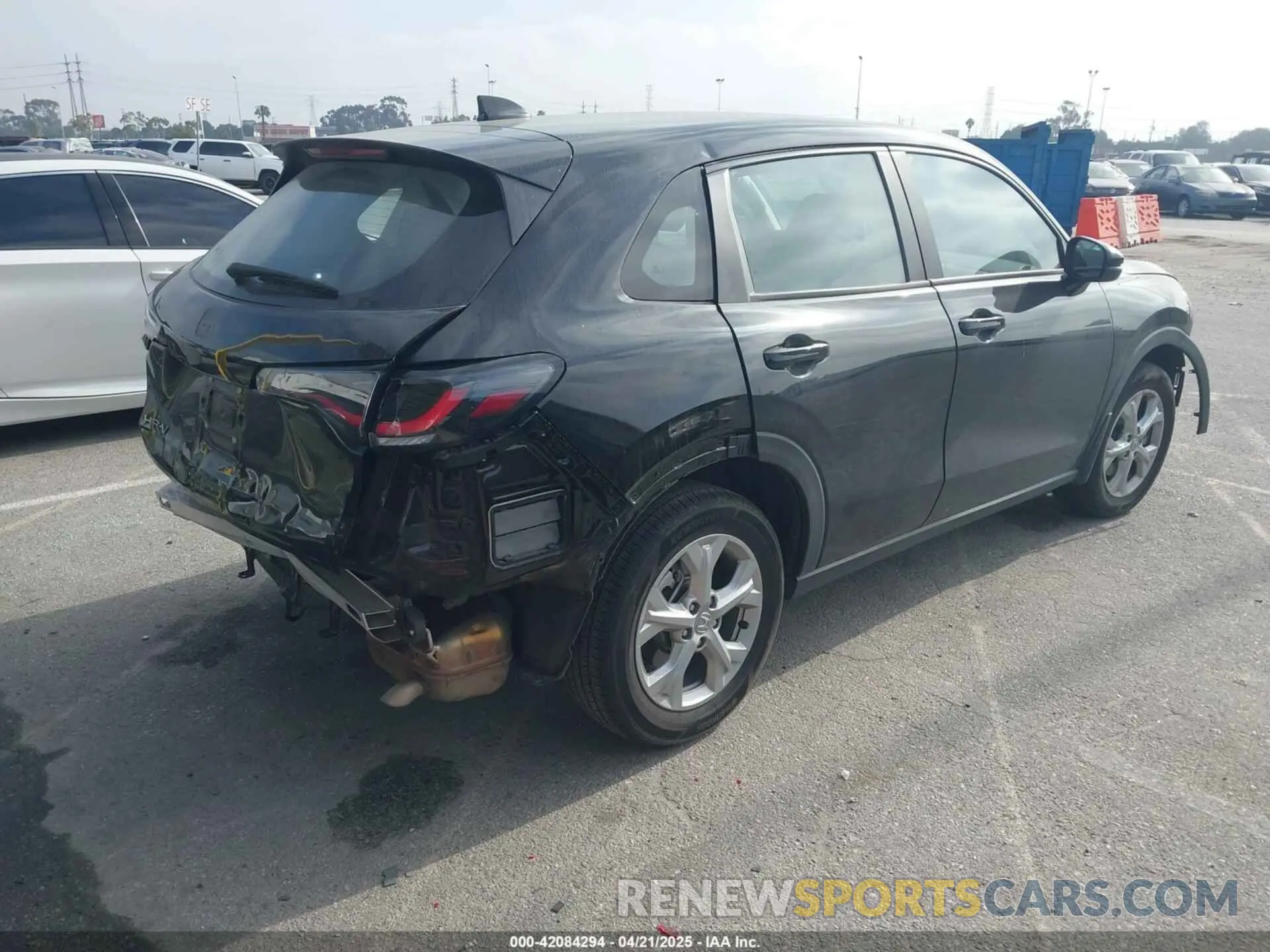4 Photograph of a damaged car 3CZRZ1H31RM734863 HONDA HR-V 2024