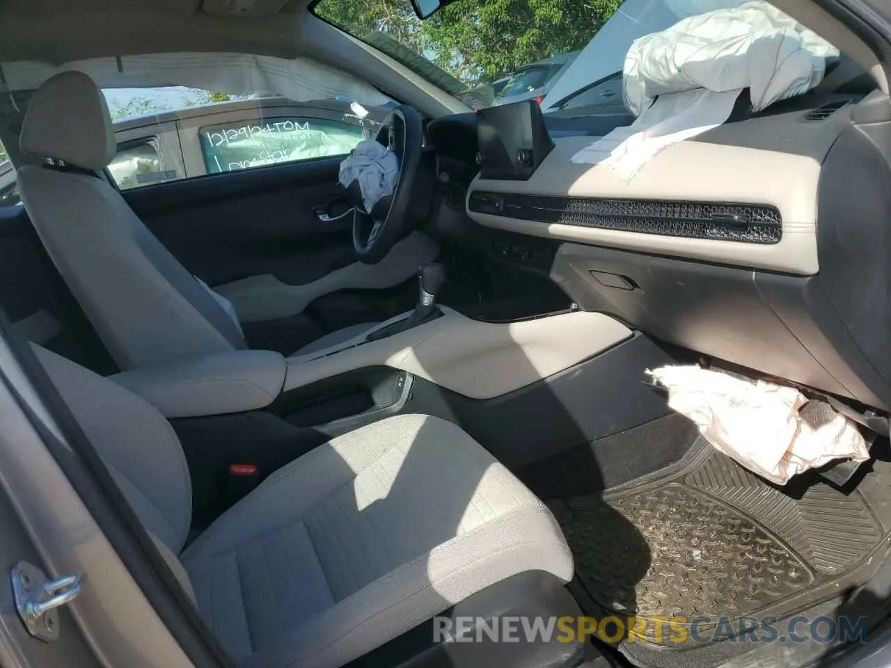 7 Photograph of a damaged car 3CZRZ1H32RM701144 HONDA HR-V 2024