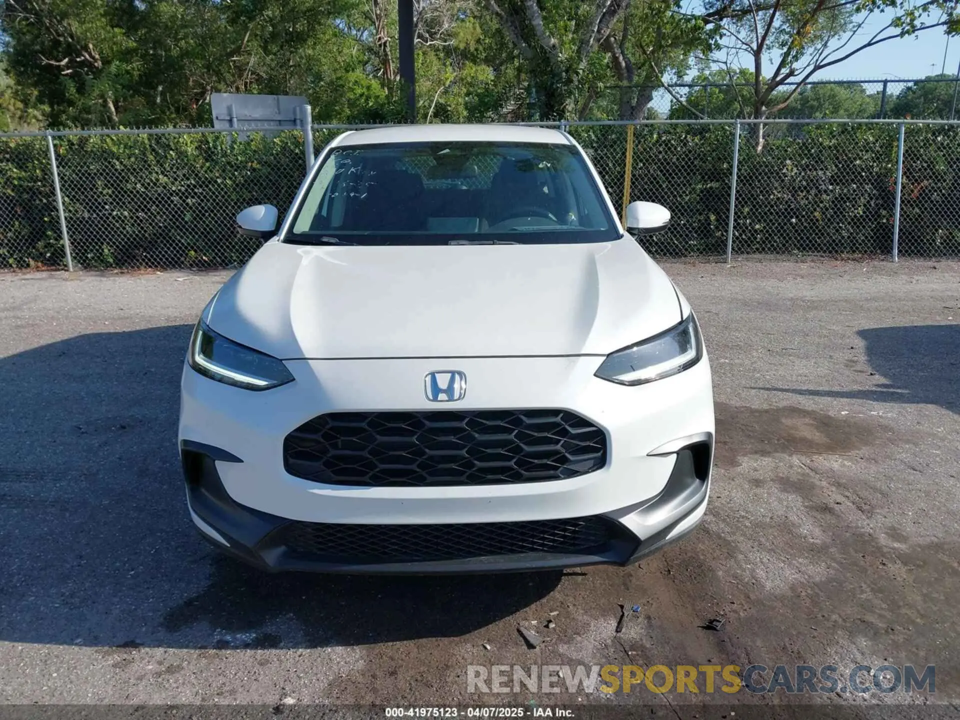12 Photograph of a damaged car 3CZRZ1H32RM702956 HONDA HR-V 2024