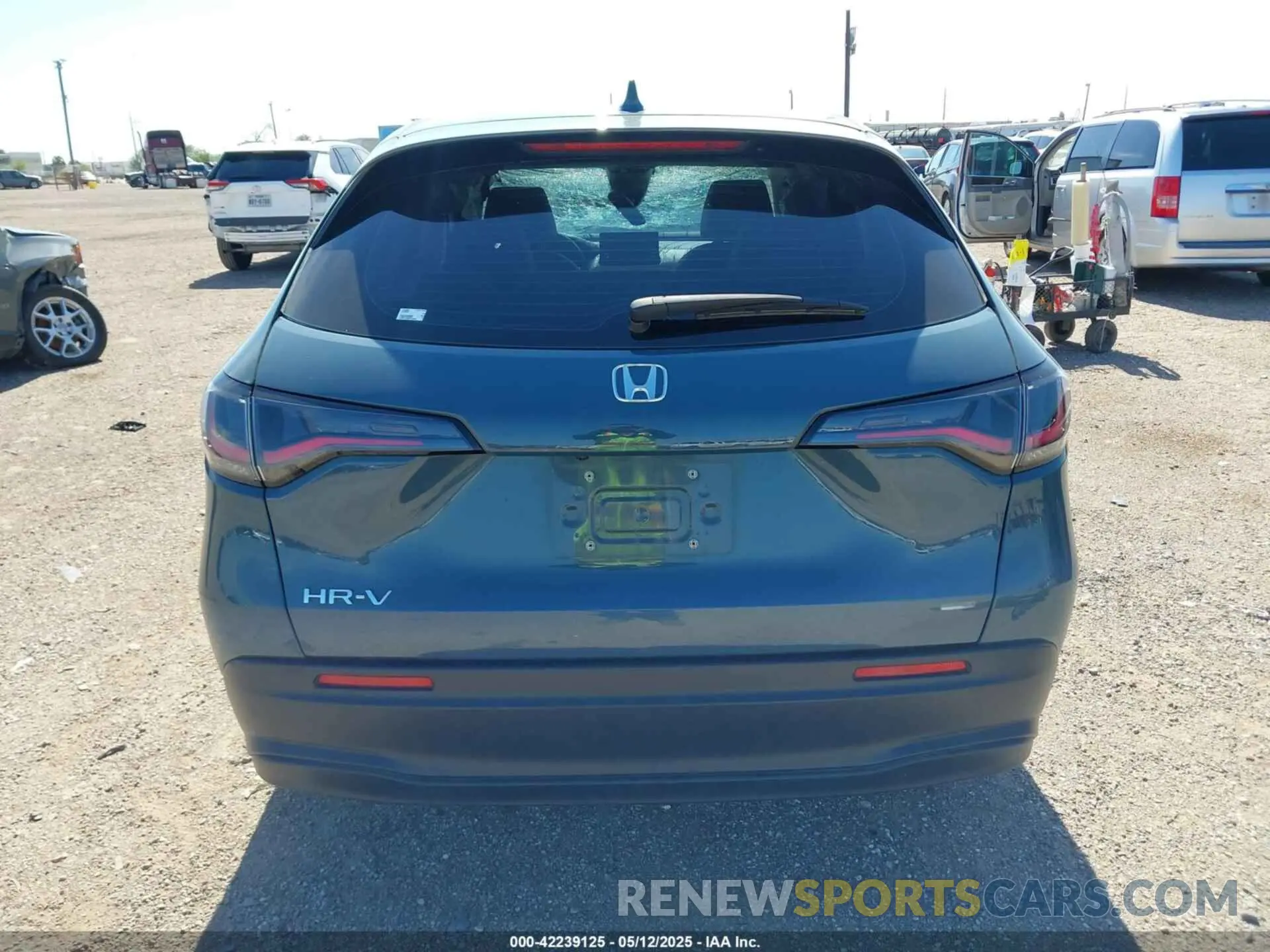 15 Photograph of a damaged car 3CZRZ1H35RM734591 HONDA HR-V 2024