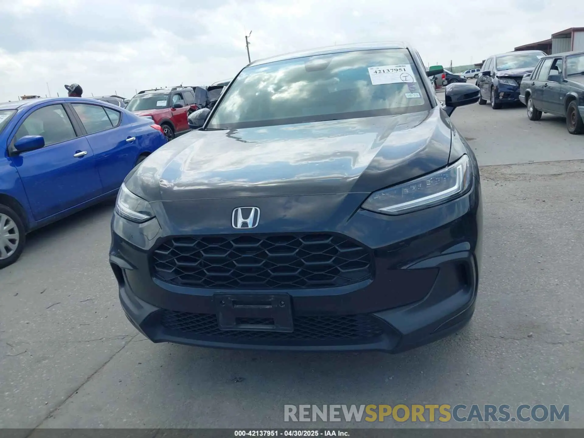 12 Photograph of a damaged car 3CZRZ1H36RM714737 HONDA HR-V 2024