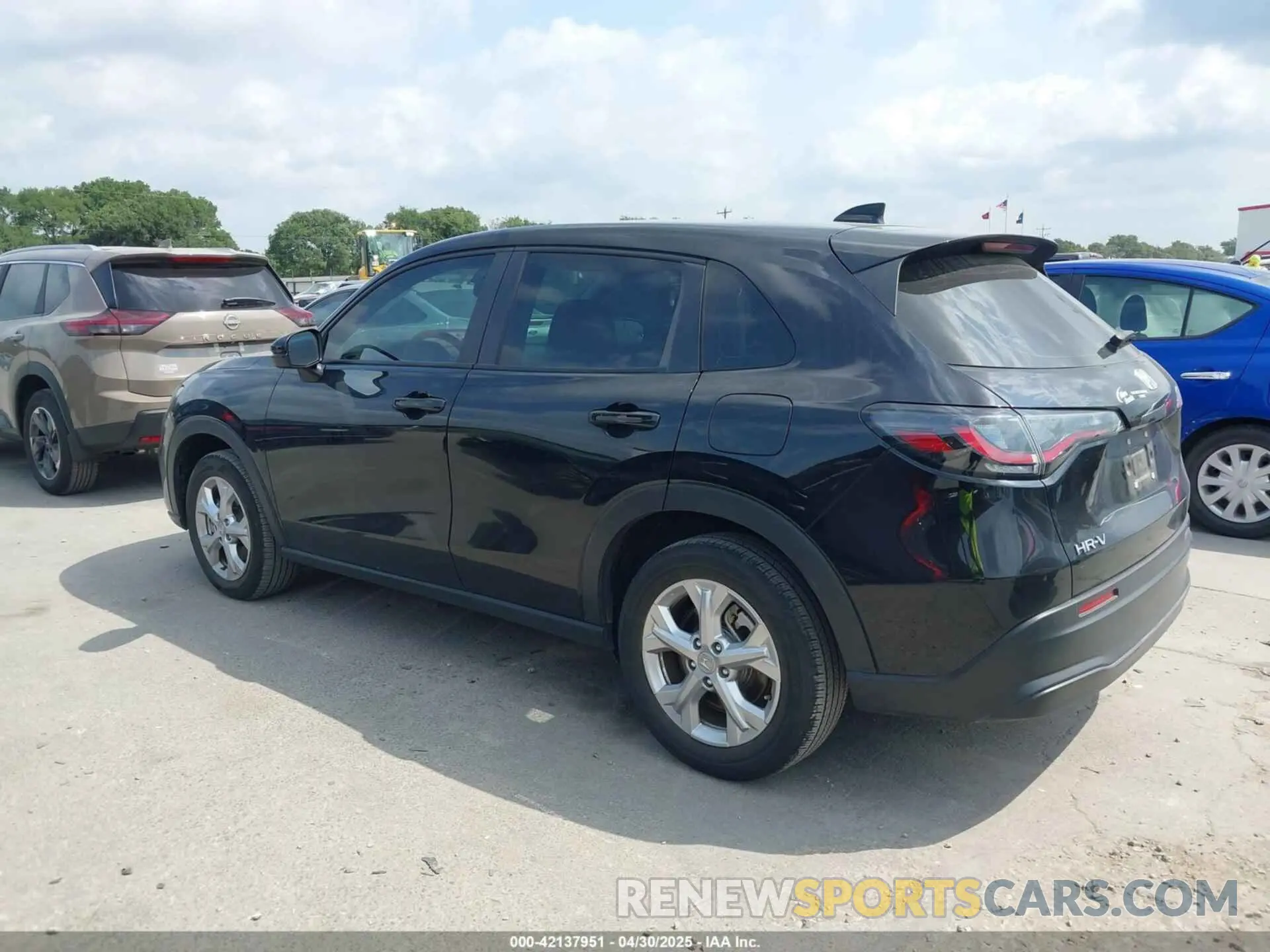 14 Photograph of a damaged car 3CZRZ1H36RM714737 HONDA HR-V 2024