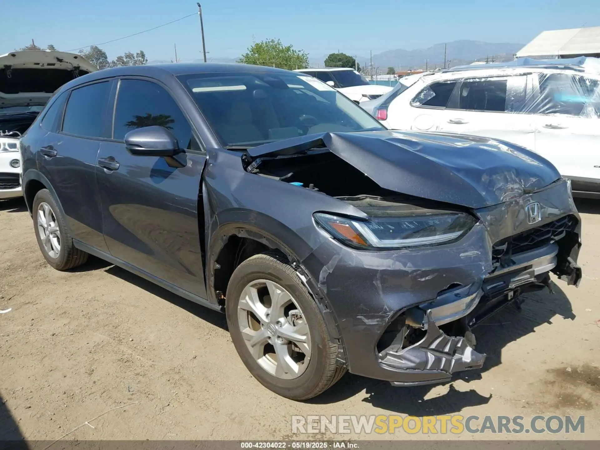 1 Photograph of a damaged car 3CZRZ1H36RM716066 HONDA HR-V 2024