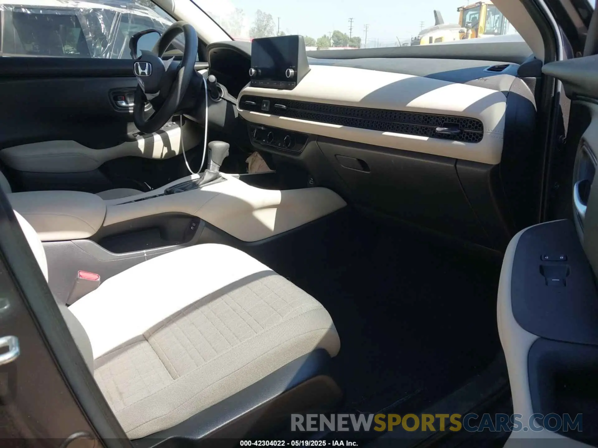 5 Photograph of a damaged car 3CZRZ1H36RM716066 HONDA HR-V 2024