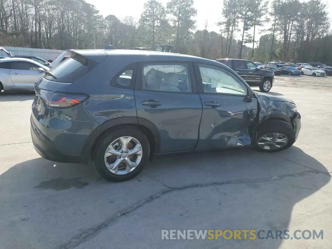 3 Photograph of a damaged car 3CZRZ1H37RM726315 HONDA HR-V 2024