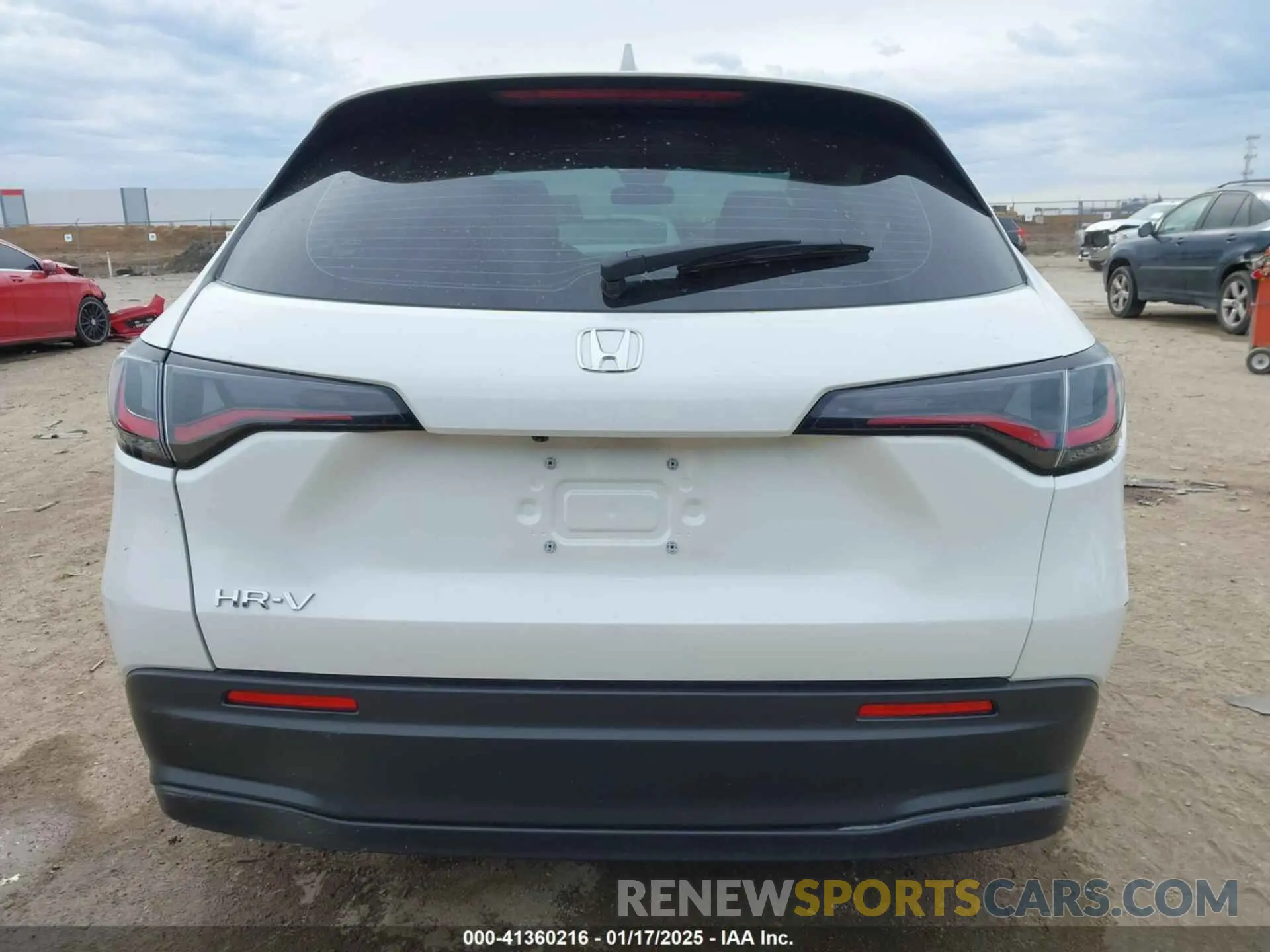 15 Photograph of a damaged car 3CZRZ1H37RM731434 HONDA HR-V 2024