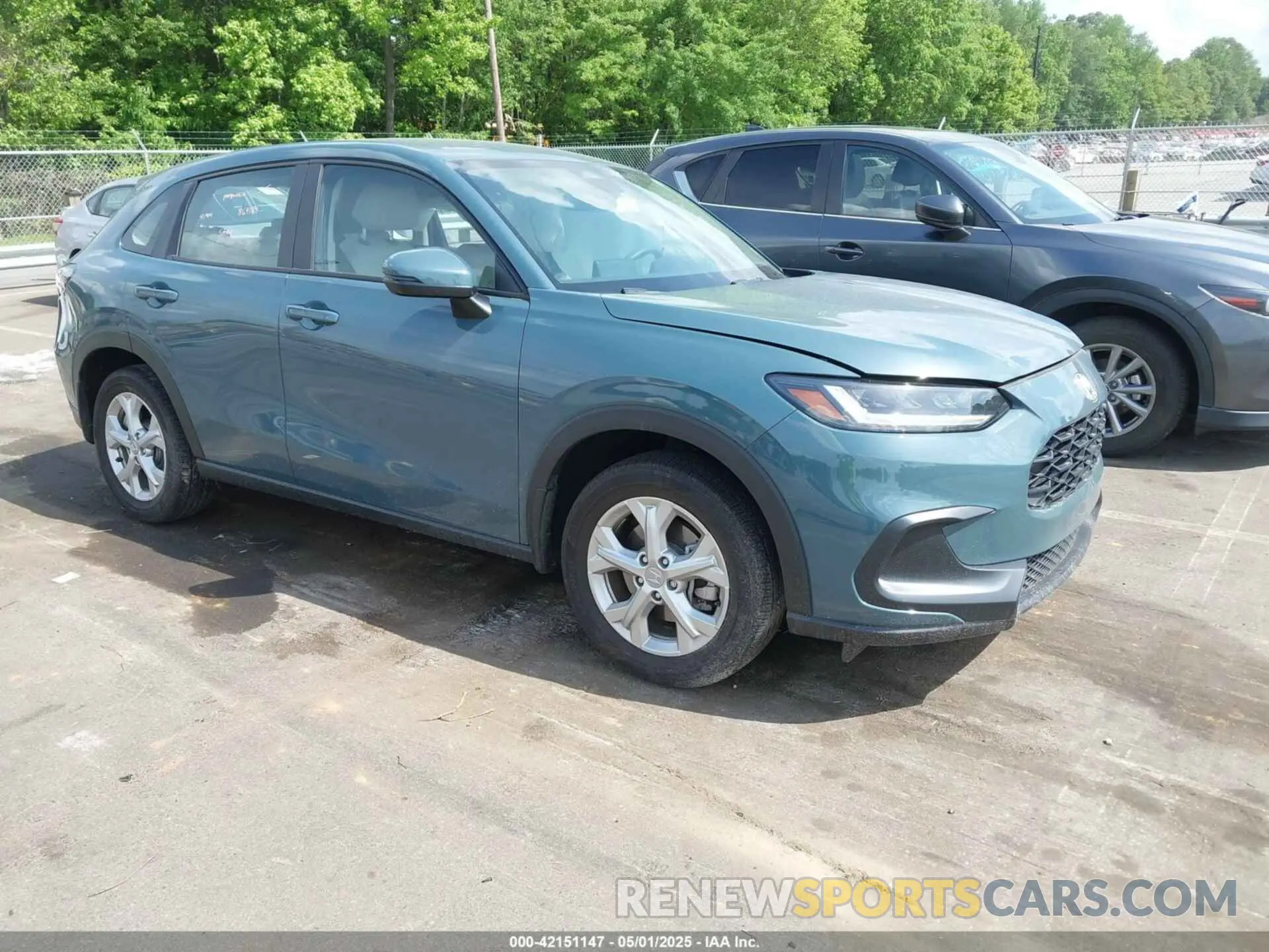 1 Photograph of a damaged car 3CZRZ1H38RM706333 HONDA HR-V 2024
