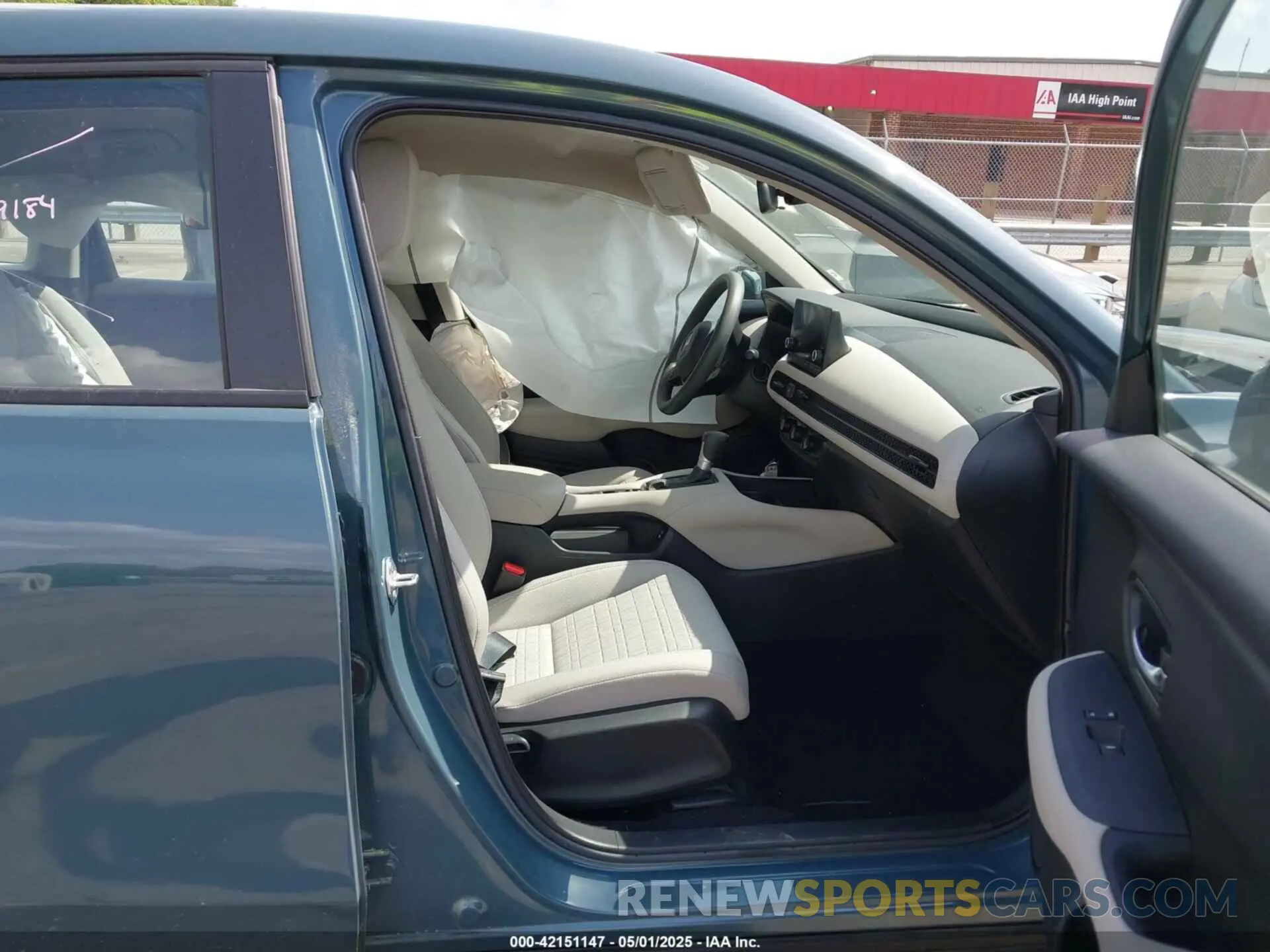 5 Photograph of a damaged car 3CZRZ1H38RM706333 HONDA HR-V 2024