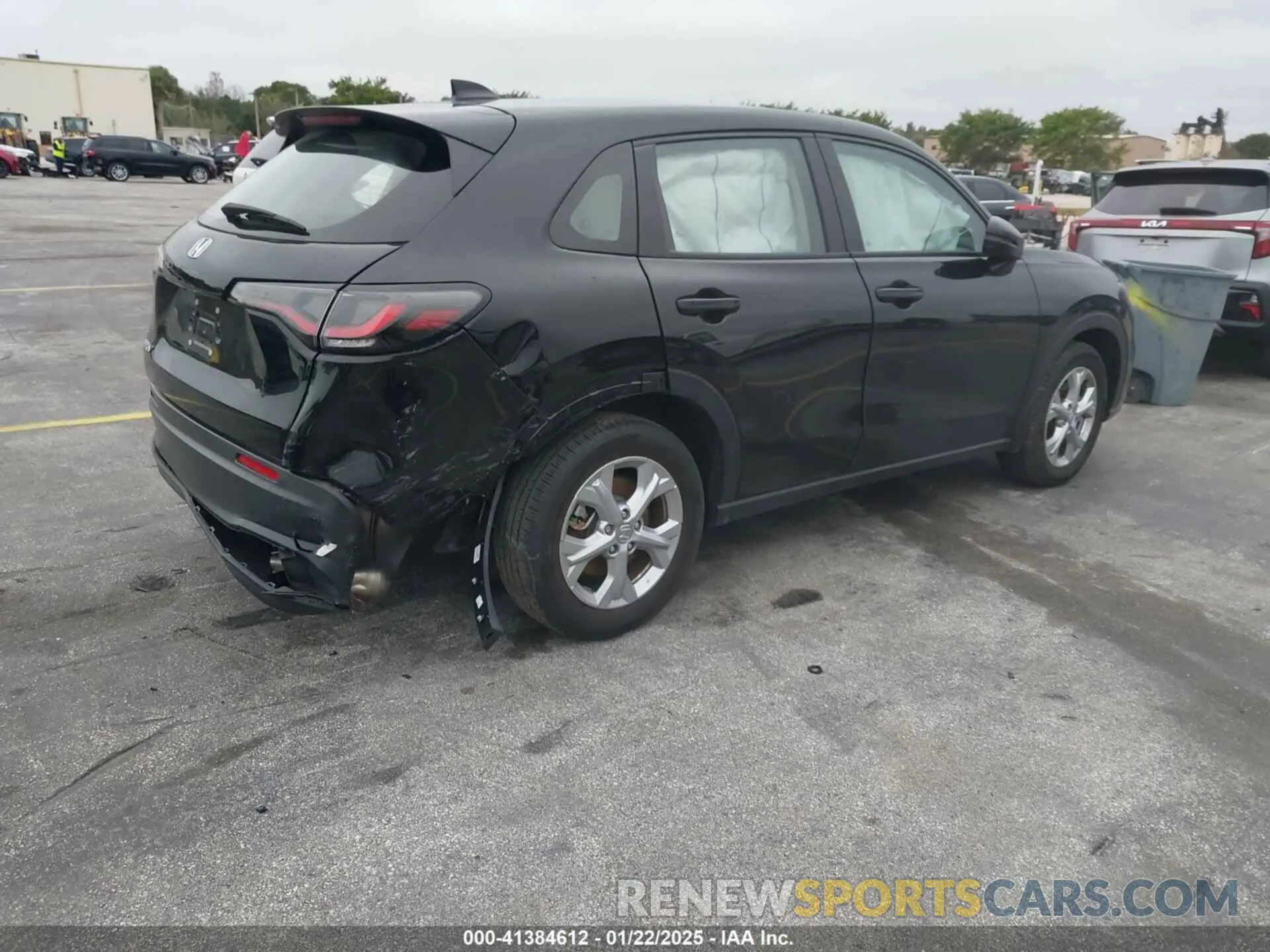 4 Photograph of a damaged car 3CZRZ1H39RM734657 HONDA HR-V 2024