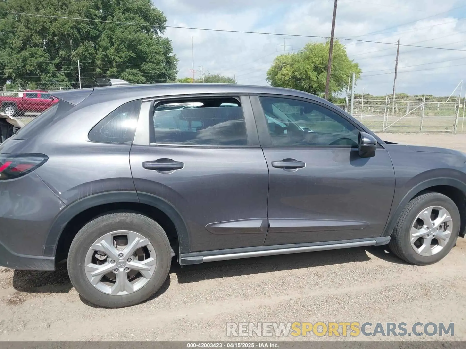 14 Photograph of a damaged car 3CZRZ1H3XRM711128 HONDA HR-V 2024