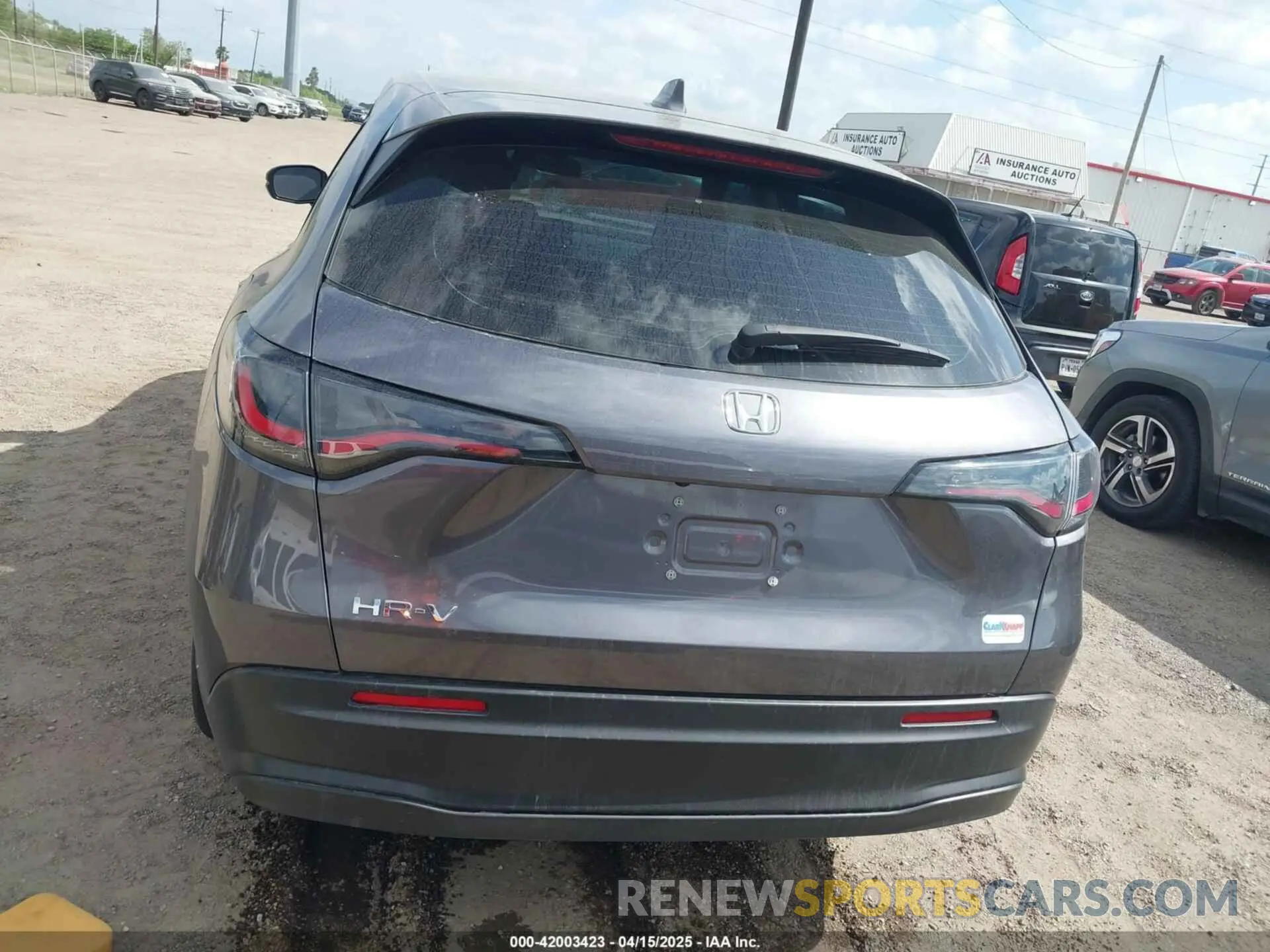 17 Photograph of a damaged car 3CZRZ1H3XRM711128 HONDA HR-V 2024