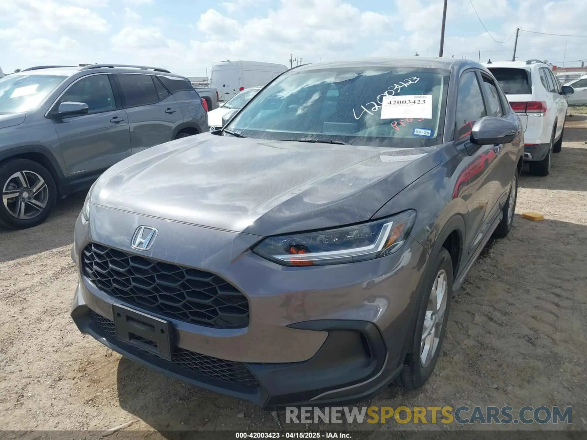 2 Photograph of a damaged car 3CZRZ1H3XRM711128 HONDA HR-V 2024