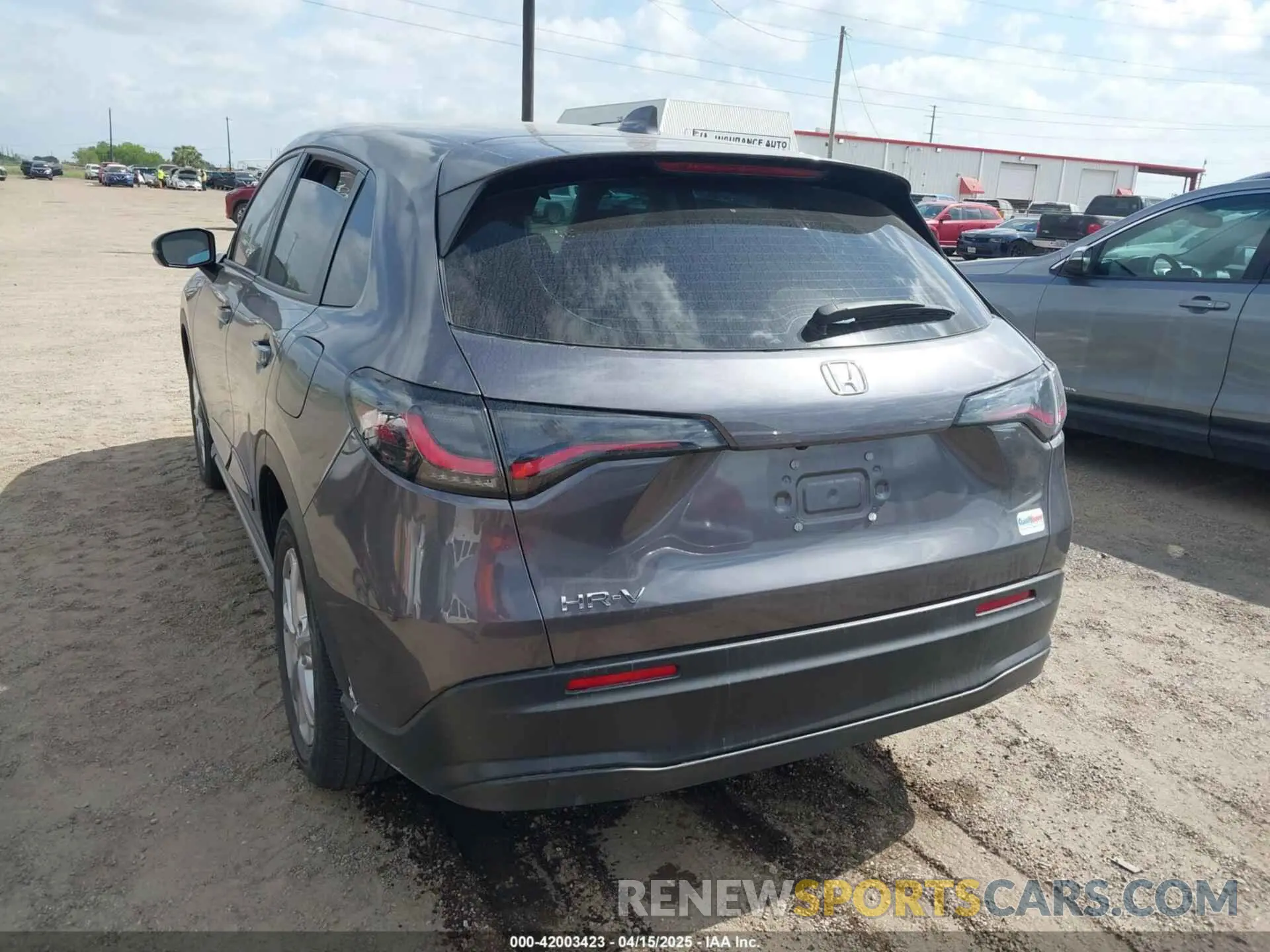 3 Photograph of a damaged car 3CZRZ1H3XRM711128 HONDA HR-V 2024
