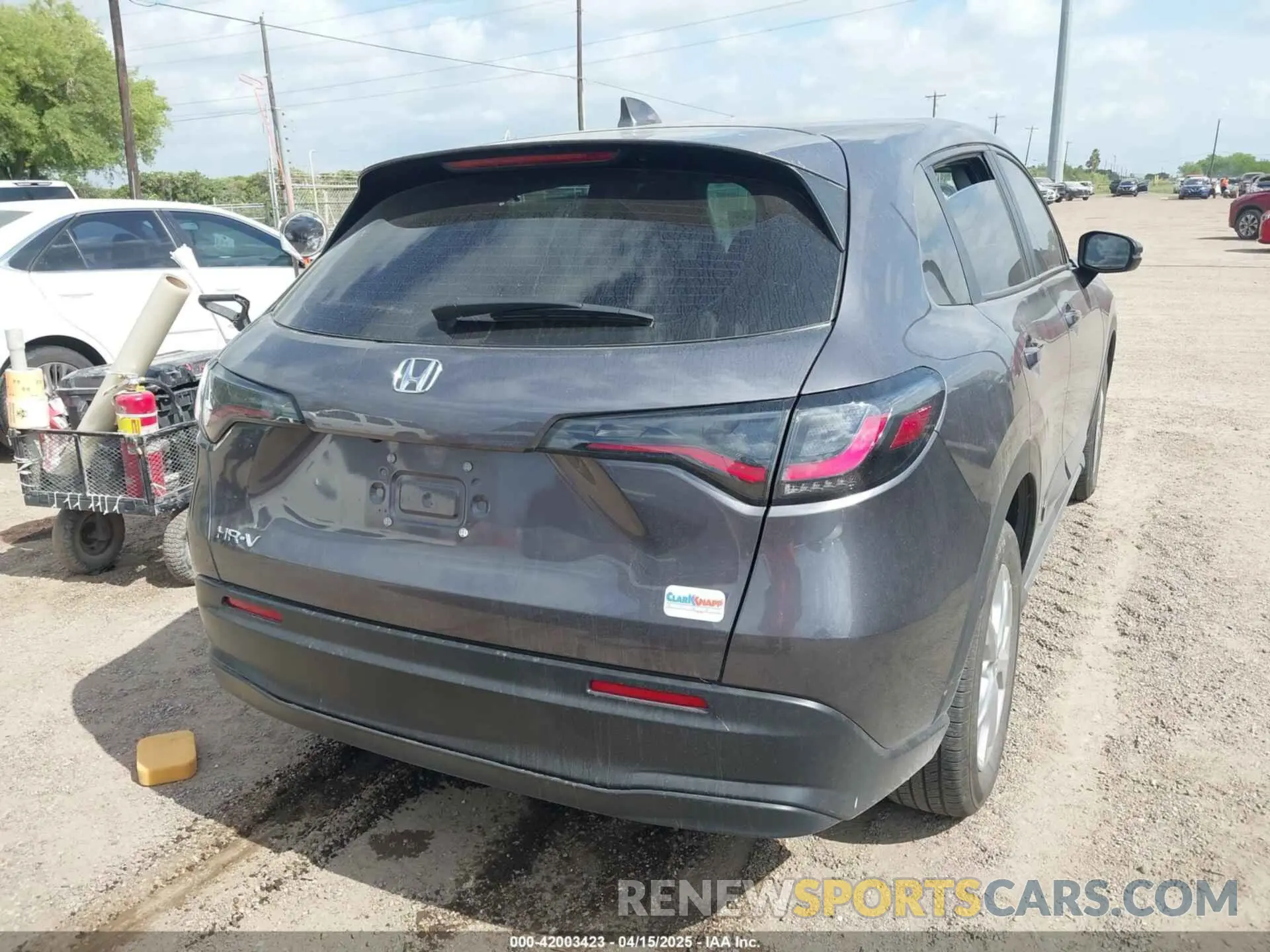 4 Photograph of a damaged car 3CZRZ1H3XRM711128 HONDA HR-V 2024