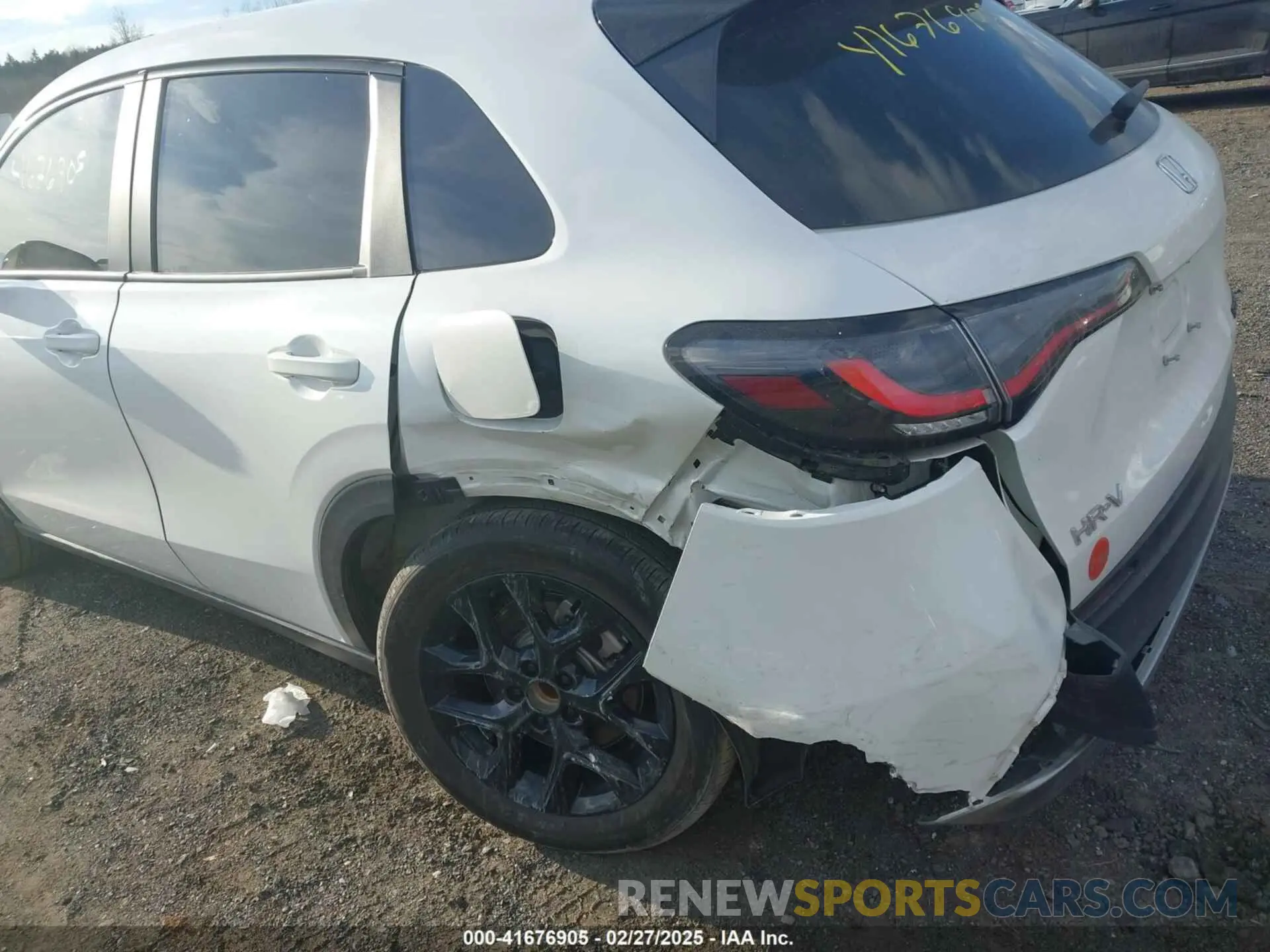 6 Photograph of a damaged car 3CZRZ1H50RM728277 HONDA HR-V 2024