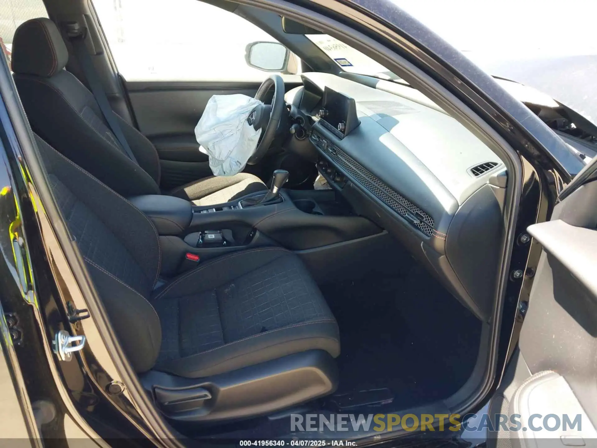 5 Photograph of a damaged car 3CZRZ1H50RM761327 HONDA HR-V 2024