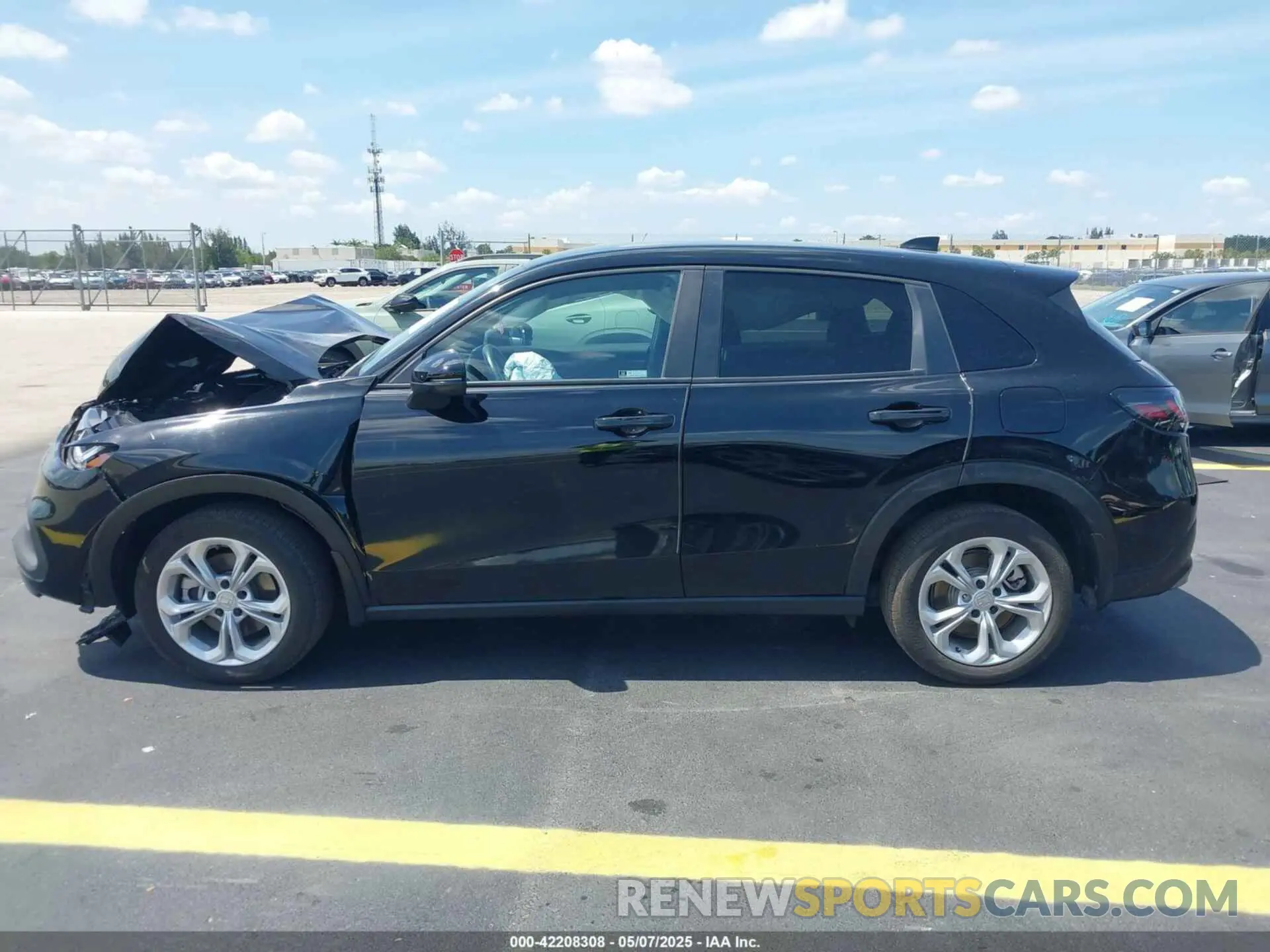 15 Photograph of a damaged car 3CZRZ1H51RM703162 HONDA HR-V 2024