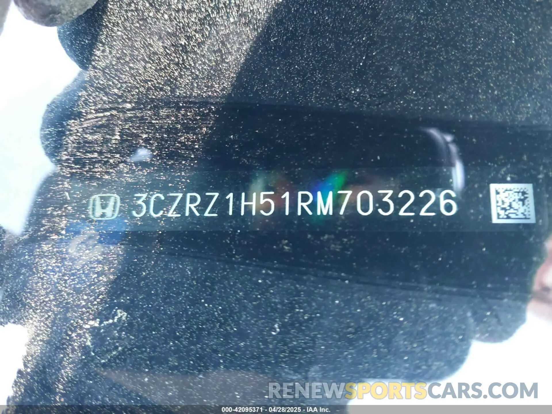 17 Photograph of a damaged car 3CZRZ1H51RM703226 HONDA HR-V 2024