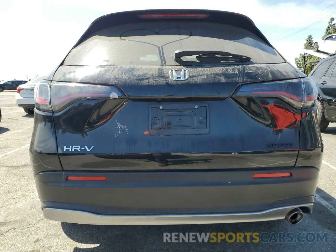 6 Photograph of a damaged car 3CZRZ1H51RM717143 HONDA HR-V 2024