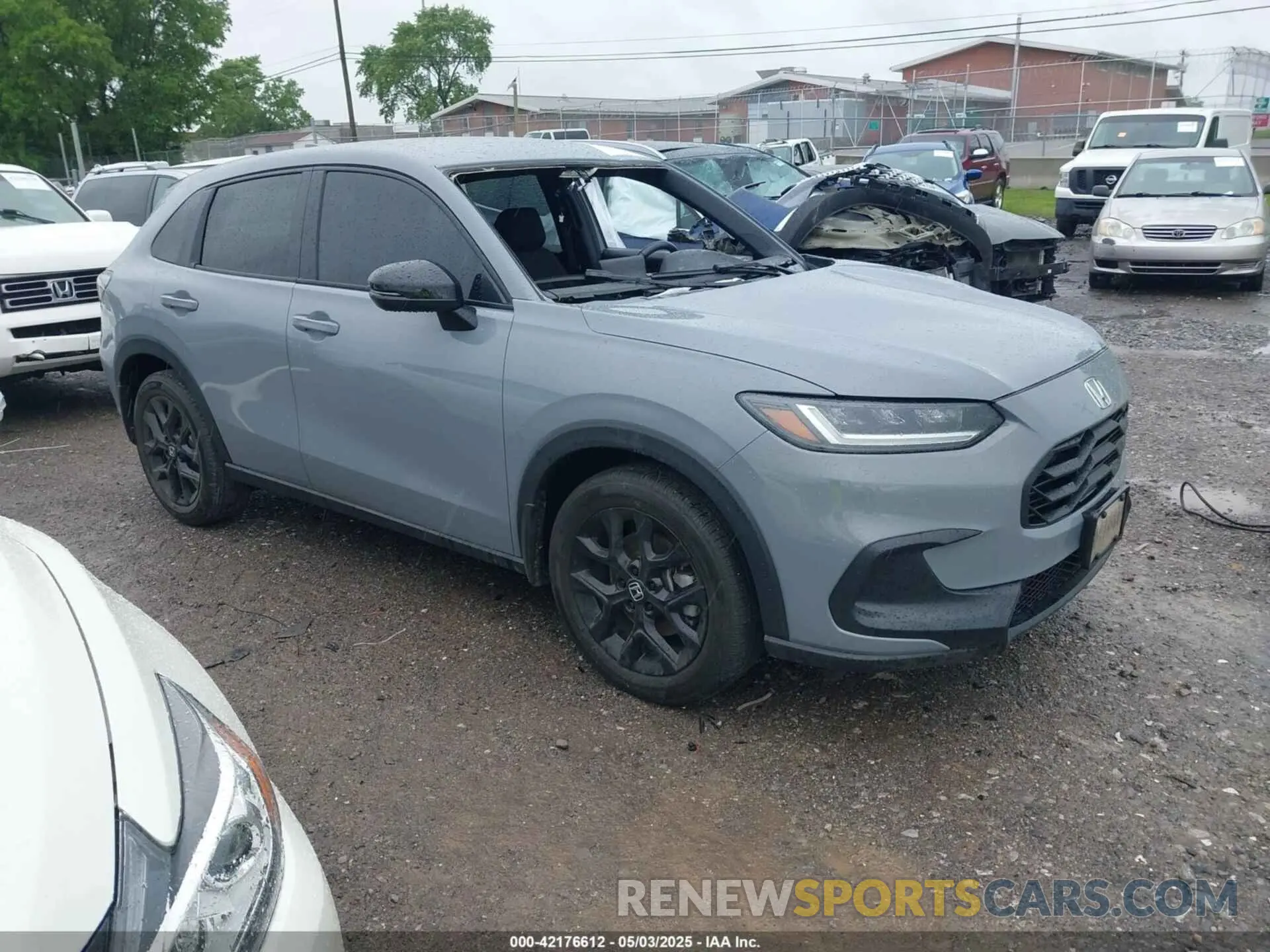 1 Photograph of a damaged car 3CZRZ1H51RM724187 HONDA HR-V 2024