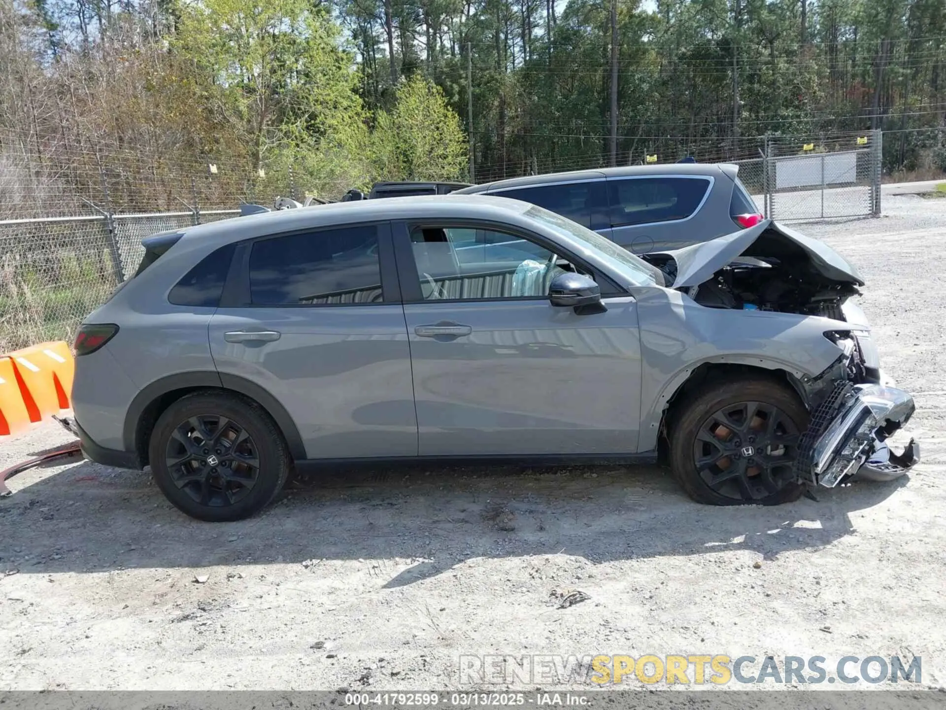 14 Photograph of a damaged car 3CZRZ1H51RM733097 HONDA HR-V 2024