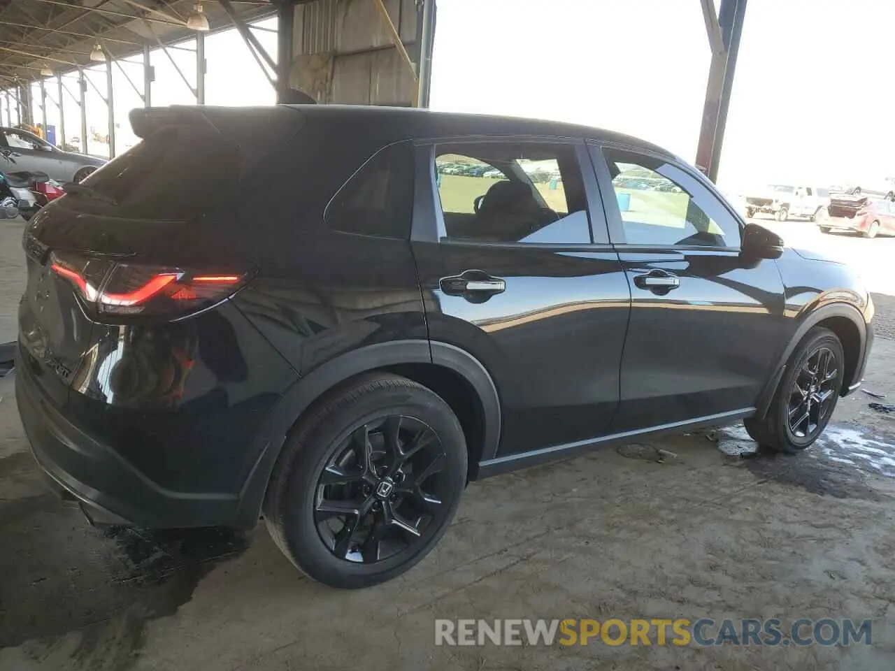 3 Photograph of a damaged car 3CZRZ1H51RM746223 HONDA HR-V 2024