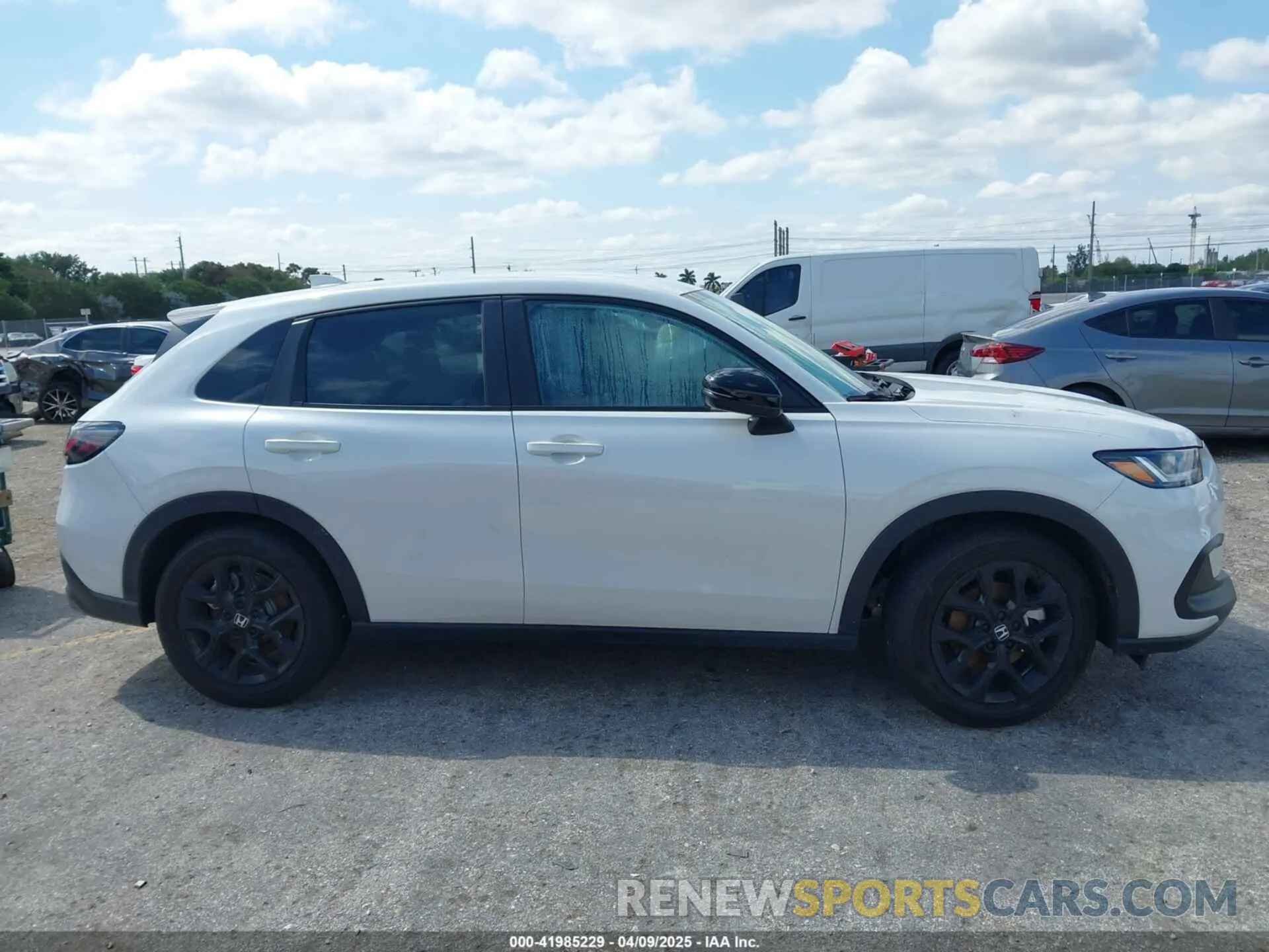 13 Photograph of a damaged car 3CZRZ1H51RM748084 HONDA HR-V 2024