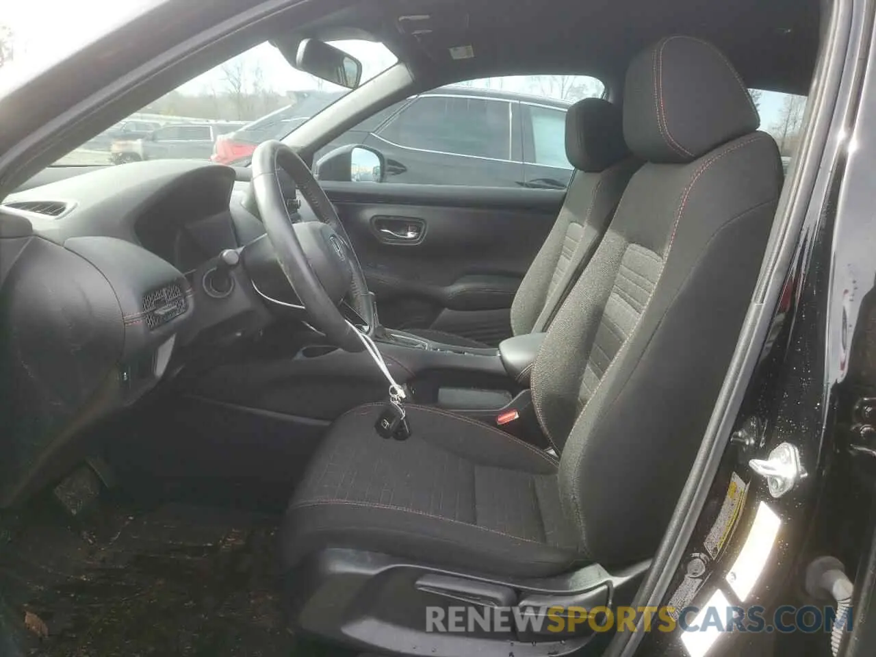 7 Photograph of a damaged car 3CZRZ1H52RM702201 HONDA HR-V 2024