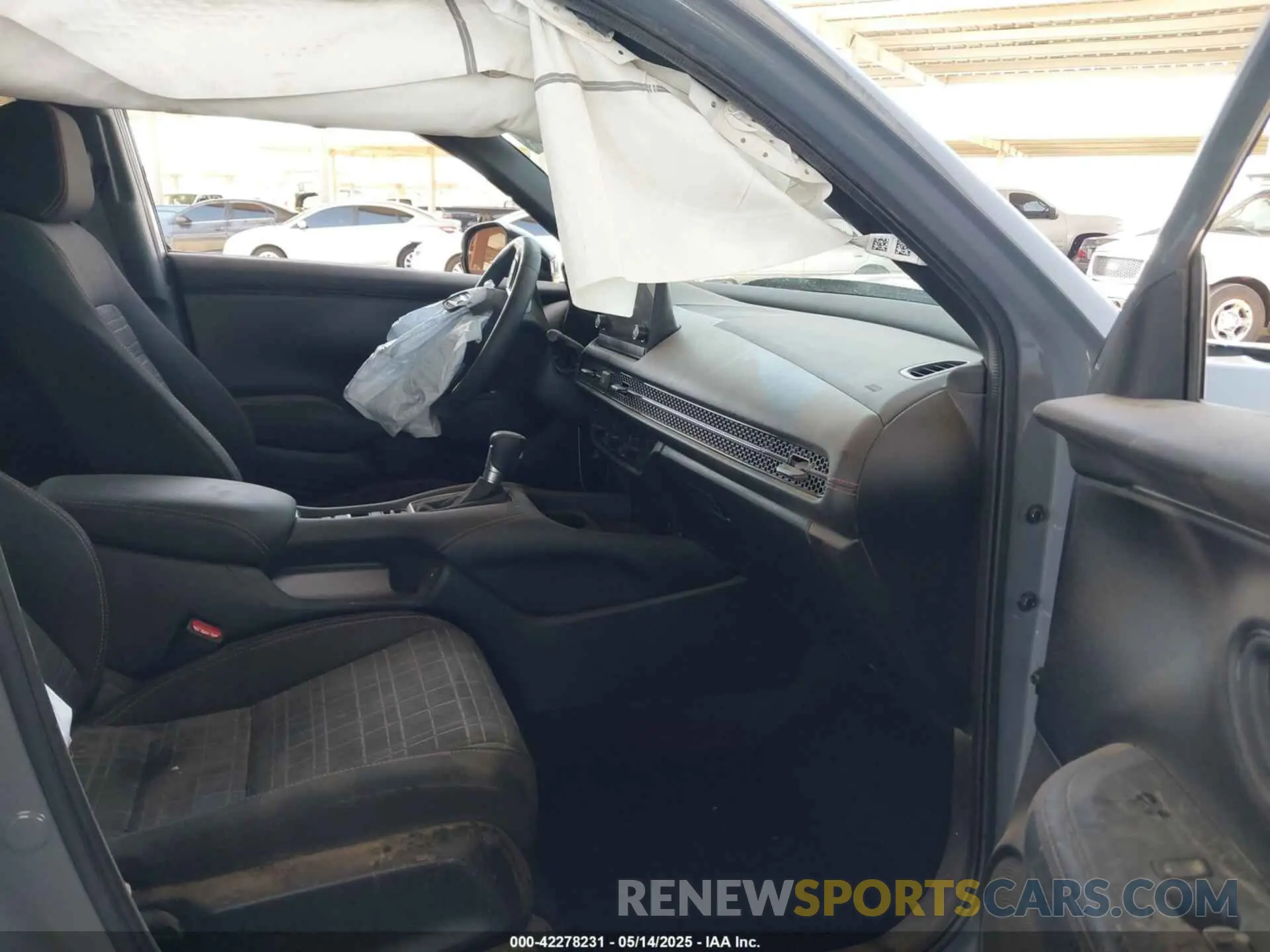 5 Photograph of a damaged car 3CZRZ1H52RM721296 HONDA HR-V 2024