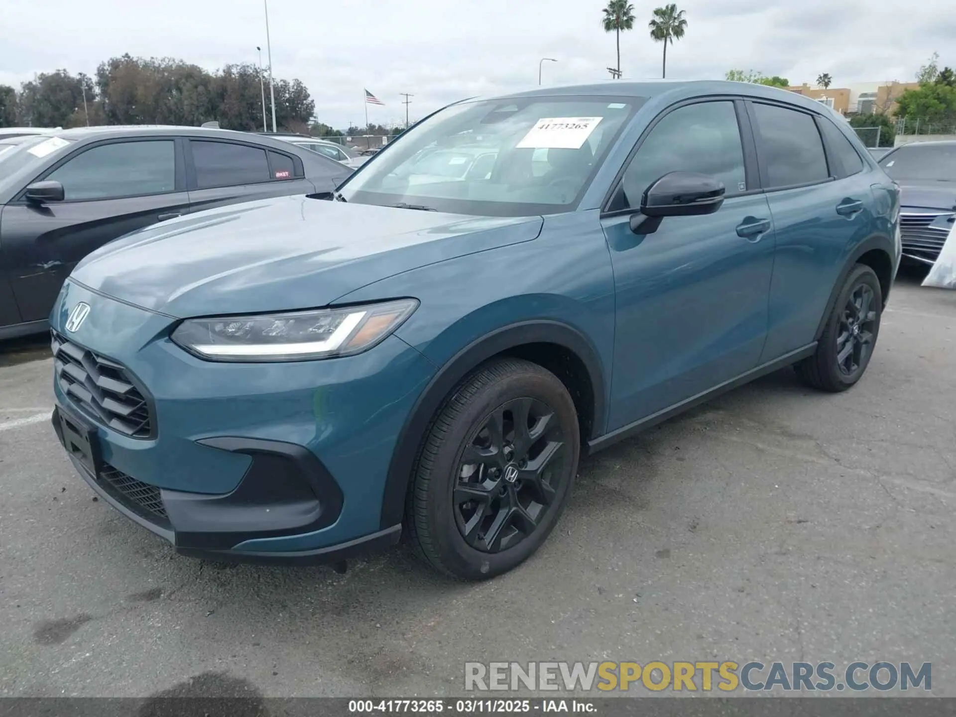 2 Photograph of a damaged car 3CZRZ1H52RM747185 HONDA HR-V 2024
