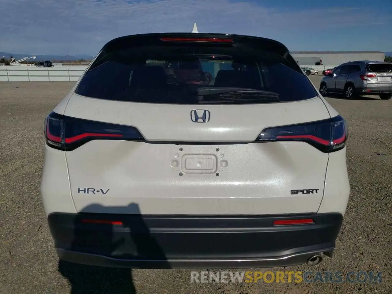6 Photograph of a damaged car 3CZRZ1H52RM752807 HONDA HR-V 2024