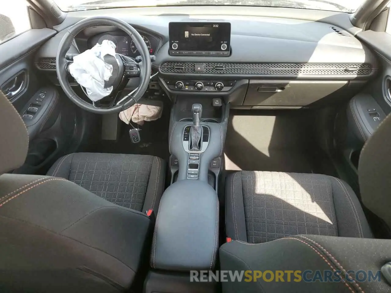 8 Photograph of a damaged car 3CZRZ1H53RM706936 HONDA HR-V 2024