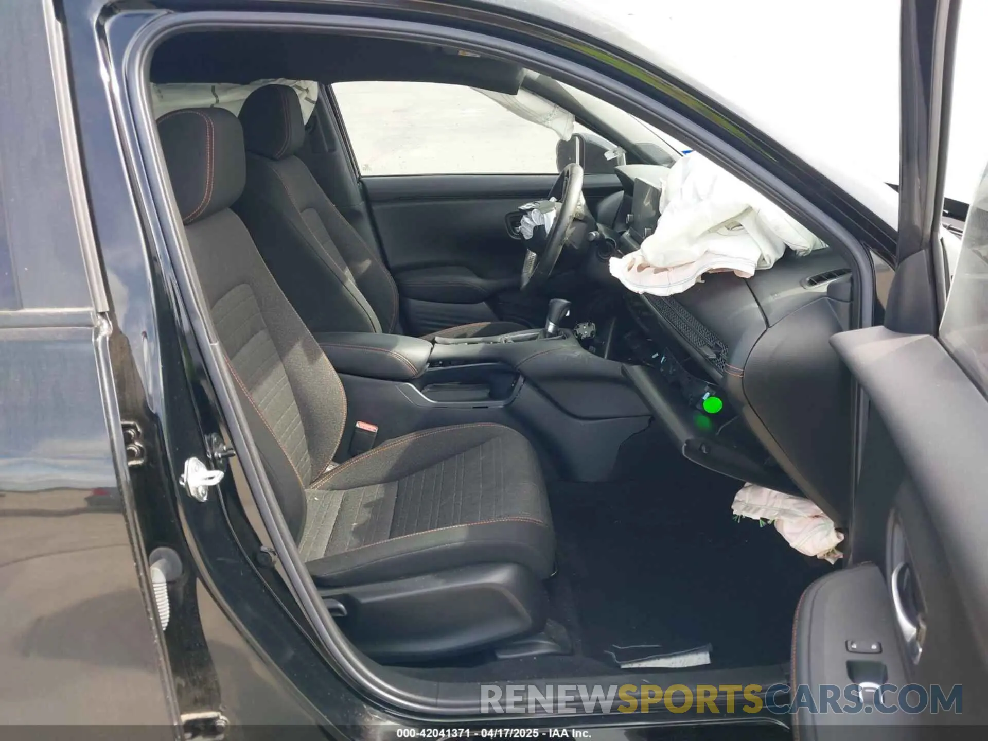 5 Photograph of a damaged car 3CZRZ1H53RM707679 HONDA HR-V 2024