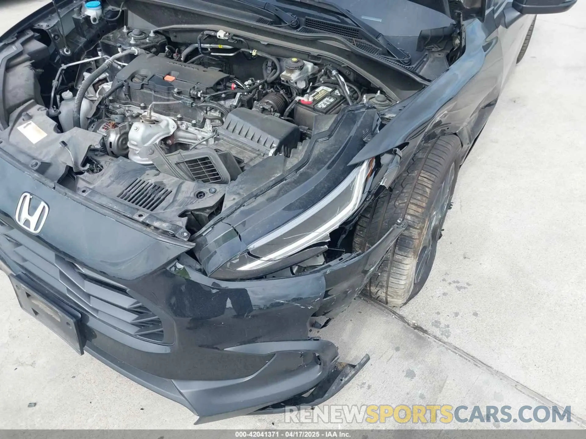 6 Photograph of a damaged car 3CZRZ1H53RM707679 HONDA HR-V 2024