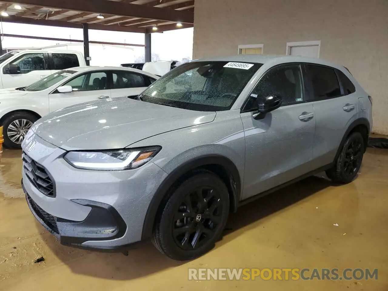 1 Photograph of a damaged car 3CZRZ1H53RM712798 HONDA HR-V 2024