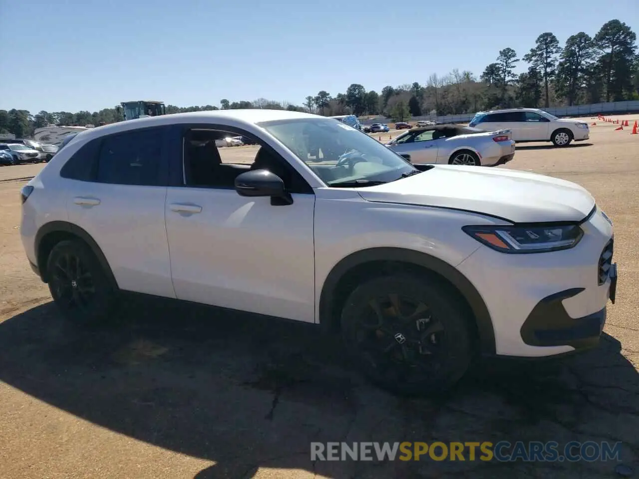 4 Photograph of a damaged car 3CZRZ1H53RM723932 HONDA HR-V 2024