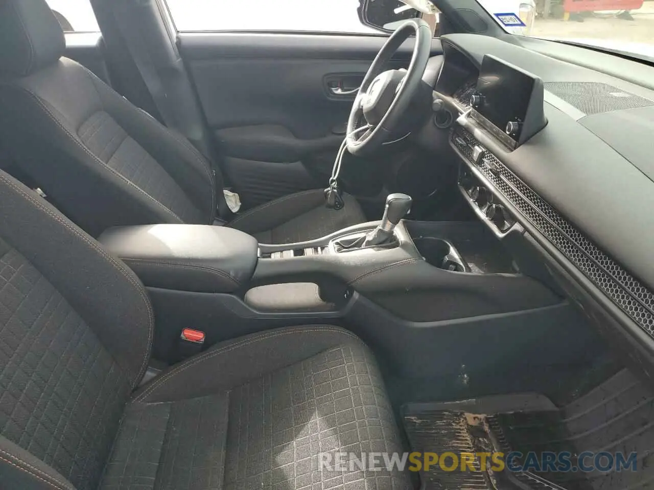7 Photograph of a damaged car 3CZRZ1H53RM723932 HONDA HR-V 2024