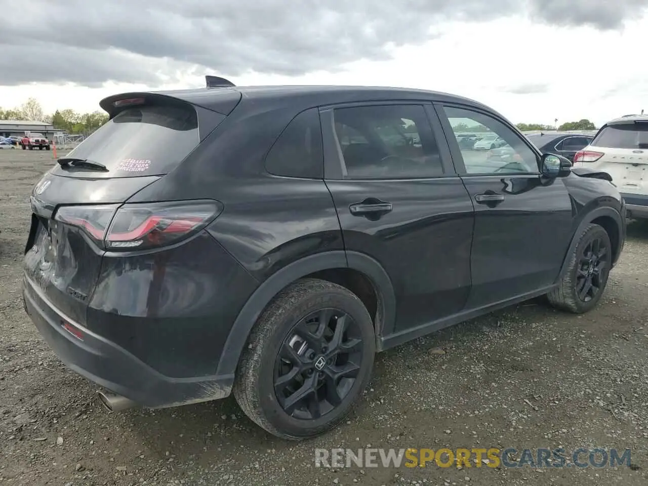 3 Photograph of a damaged car 3CZRZ1H53RM725339 HONDA HR-V 2024
