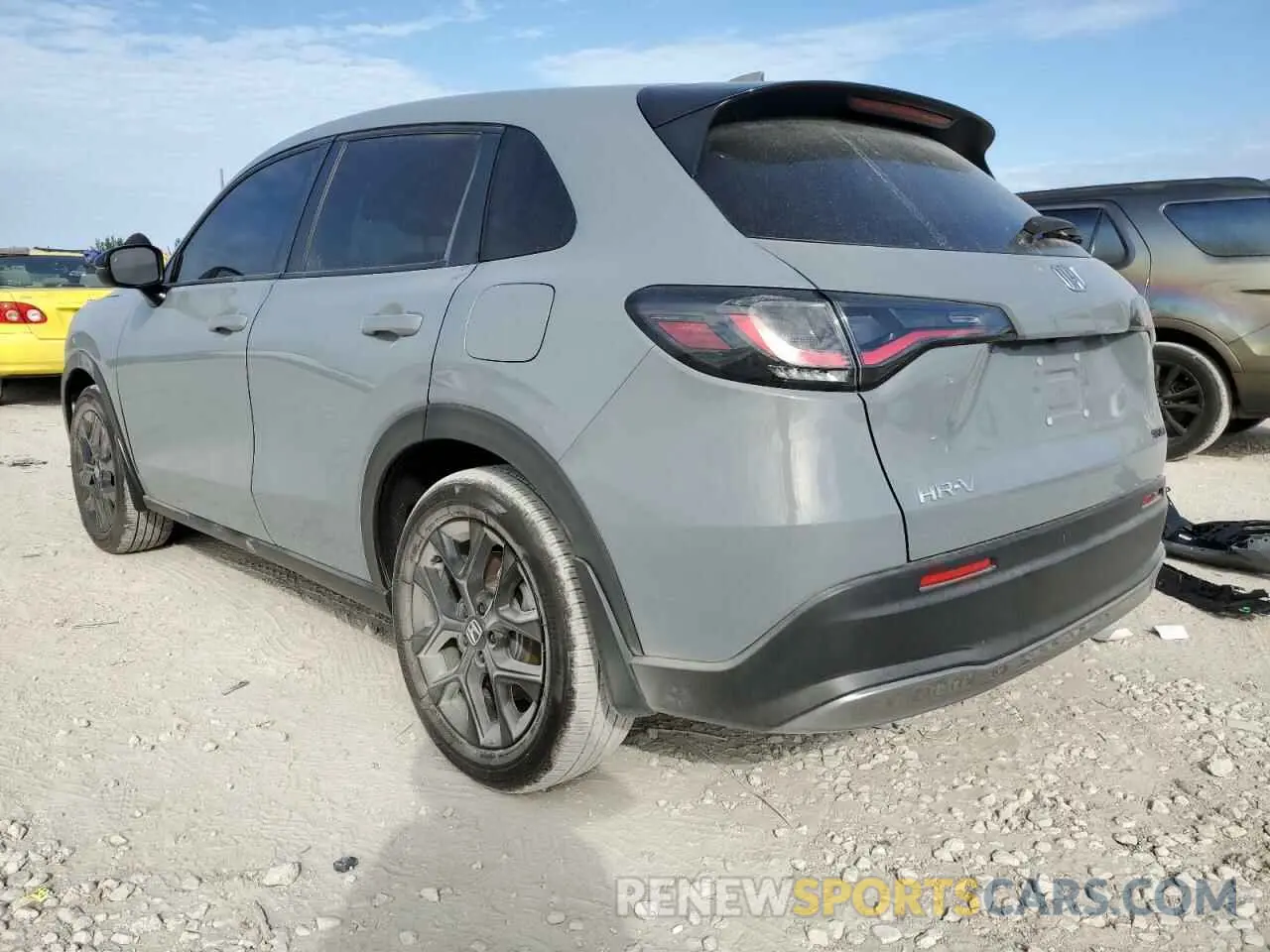 2 Photograph of a damaged car 3CZRZ1H53RM725373 HONDA HR-V 2024