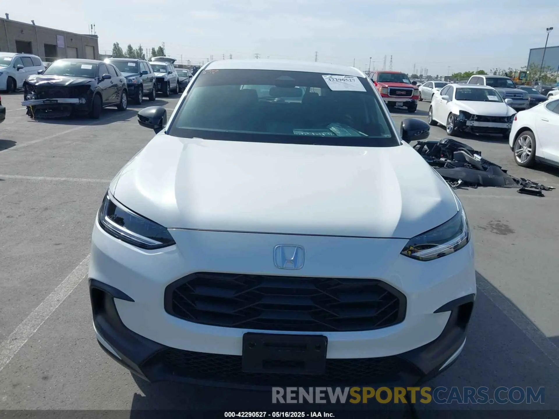 12 Photograph of a damaged car 3CZRZ1H53RM732713 HONDA HR-V 2024