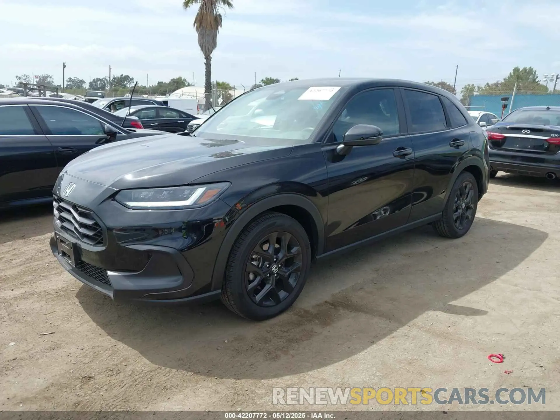 2 Photograph of a damaged car 3CZRZ1H53RM740097 HONDA HR-V 2024