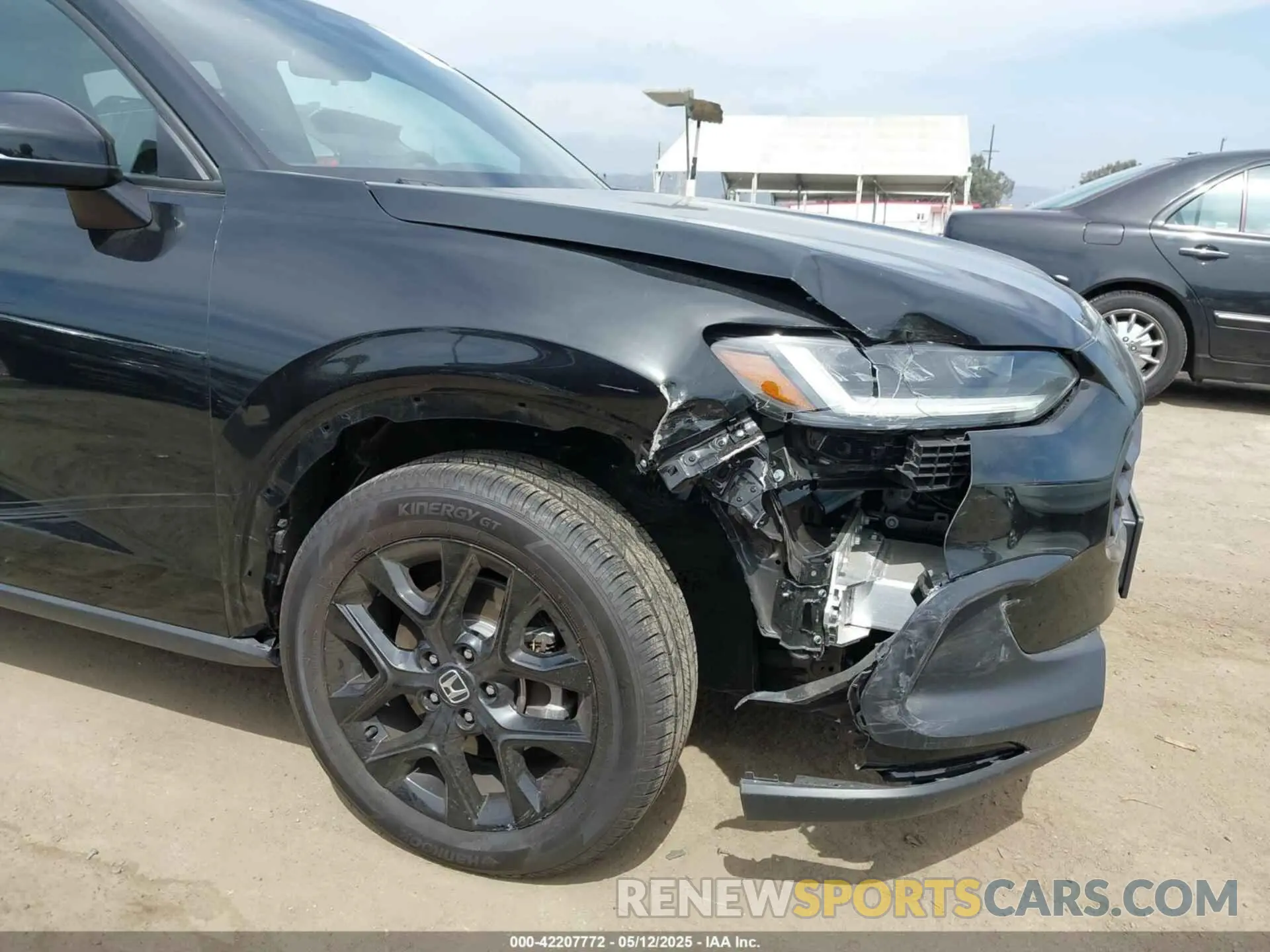 6 Photograph of a damaged car 3CZRZ1H53RM740097 HONDA HR-V 2024