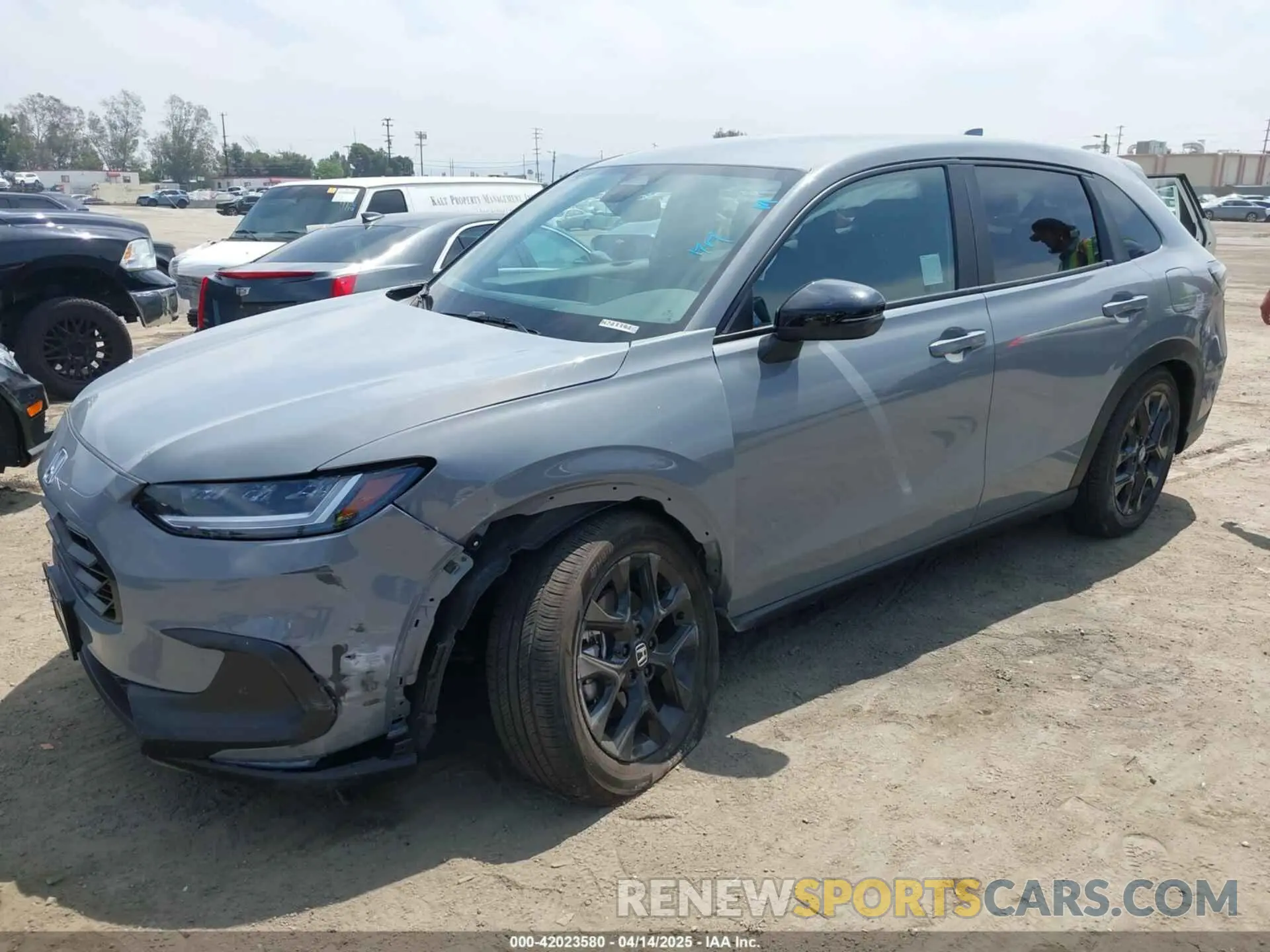 2 Photograph of a damaged car 3CZRZ1H53RM752279 HONDA HR-V 2024