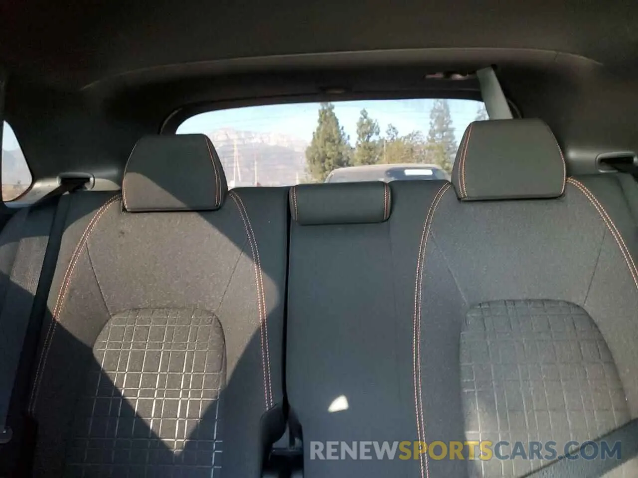 10 Photograph of a damaged car 3CZRZ1H53RM761273 HONDA HR-V 2024