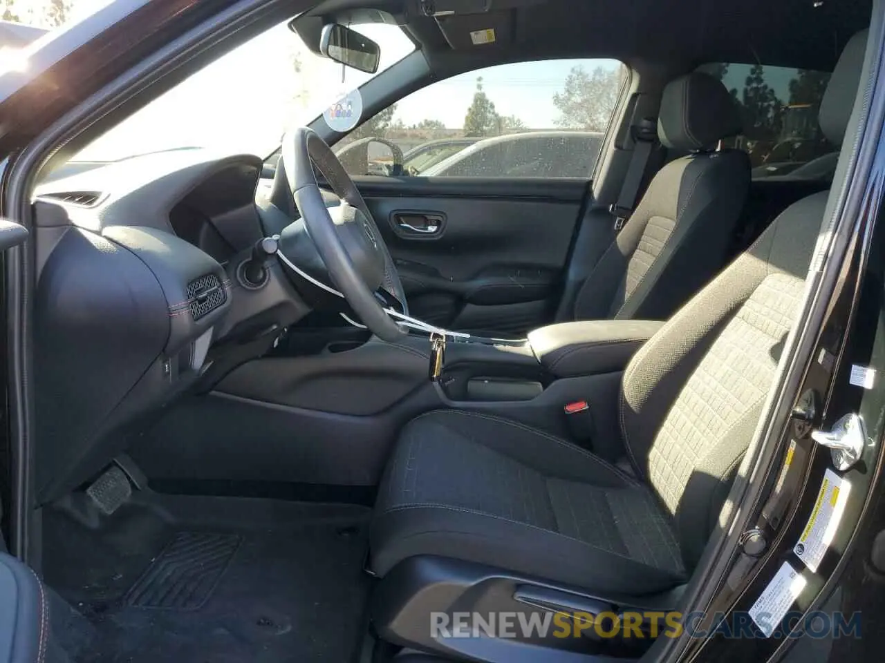 7 Photograph of a damaged car 3CZRZ1H53RM761273 HONDA HR-V 2024