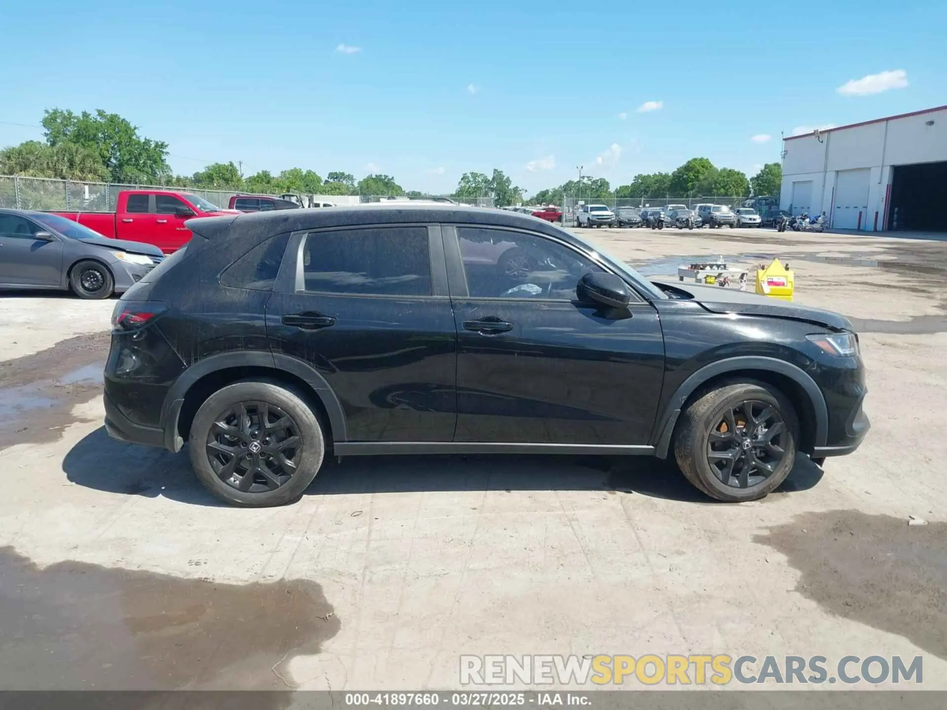 12 Photograph of a damaged car 3CZRZ1H54RM723504 HONDA HR-V 2024