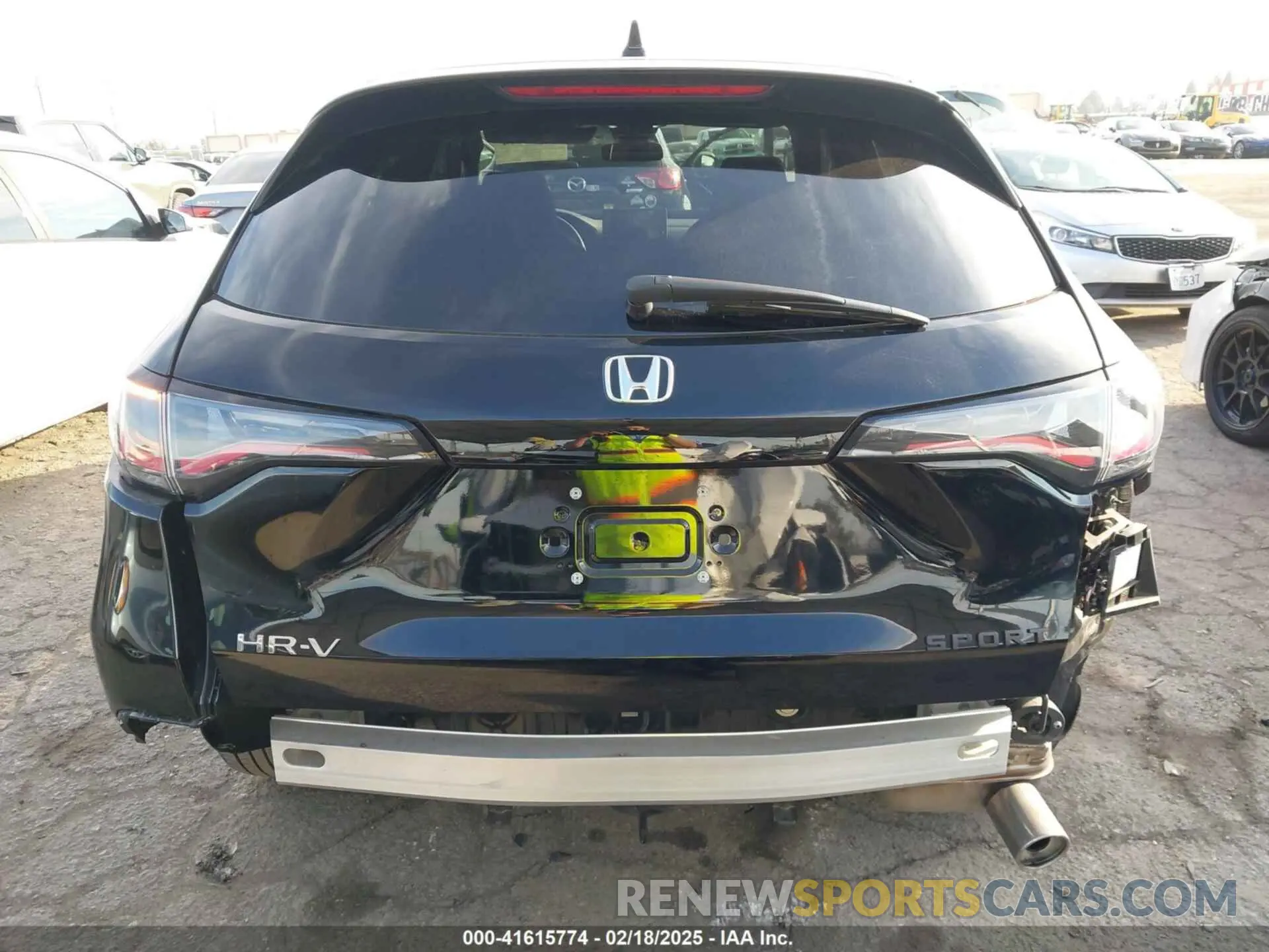 17 Photograph of a damaged car 3CZRZ1H54RM744840 HONDA HR-V 2024